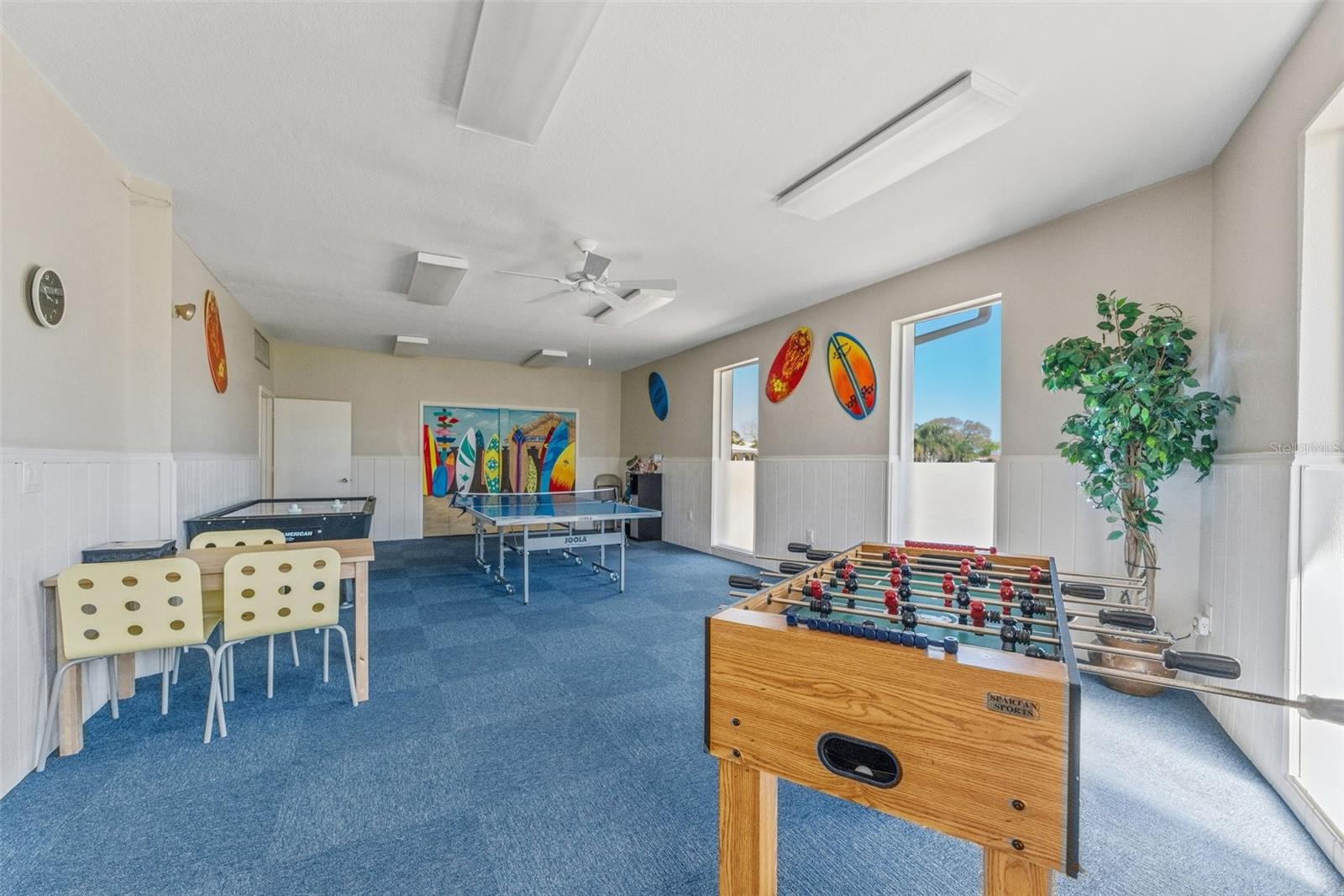 IMPERIAL POINT CONDO - Residential