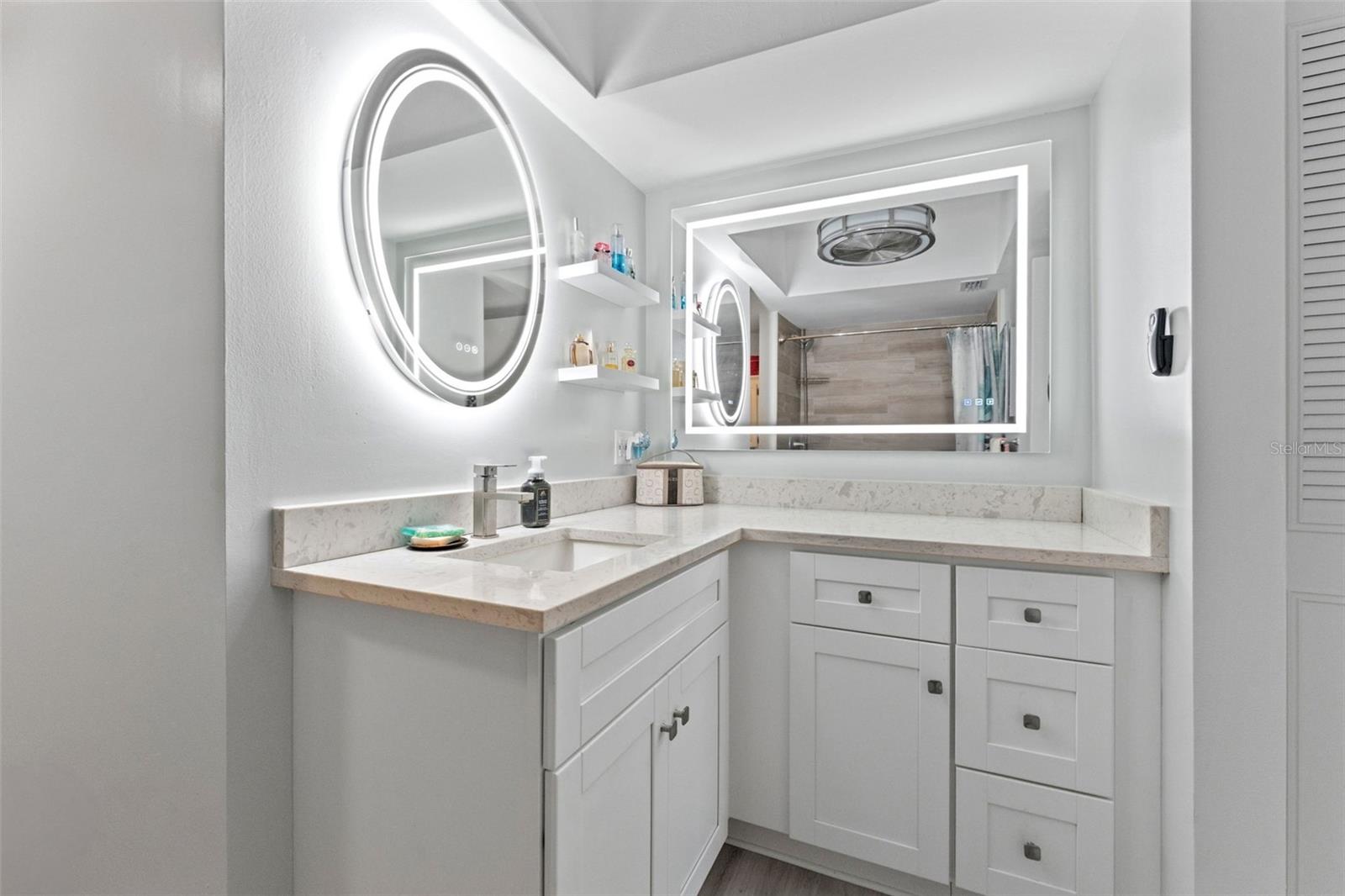 IMPERIAL POINT CONDO - Residential