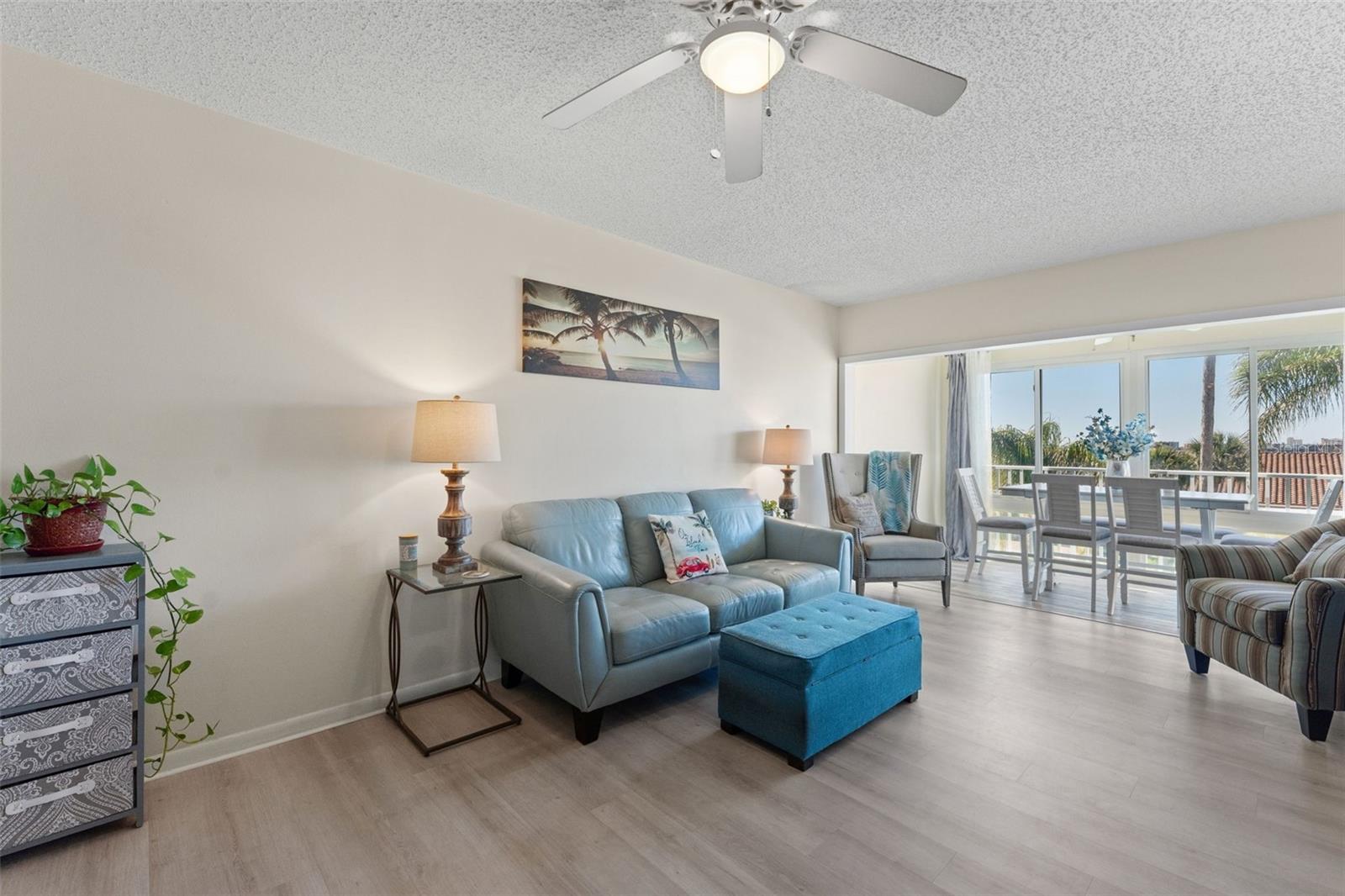 IMPERIAL POINT CONDO - Residential