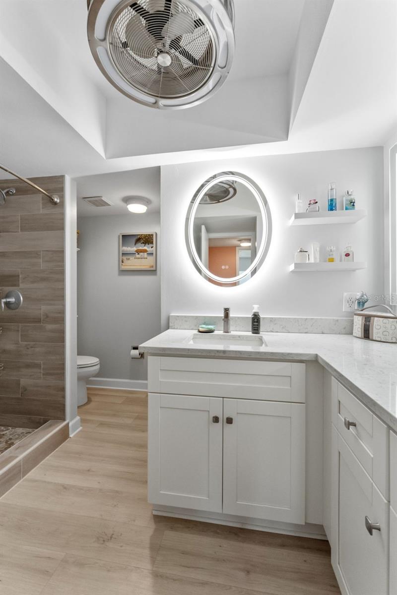 IMPERIAL POINT CONDO - Residential