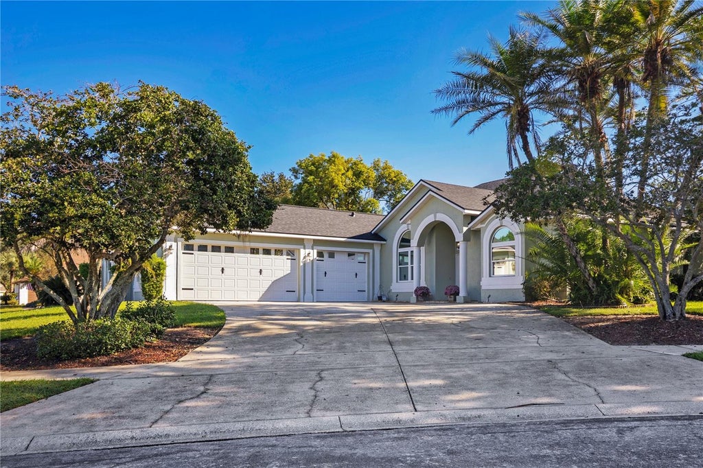 Photo of 11941 Graces Way, Clermont, FL 34711 (MLS # O6448152)