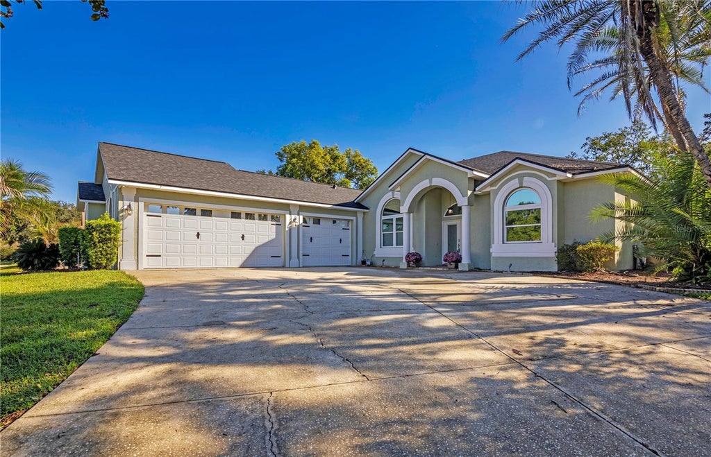 Photo of 11941 Graces Way, Clermont, FL 34711 (MLS # O6448152)