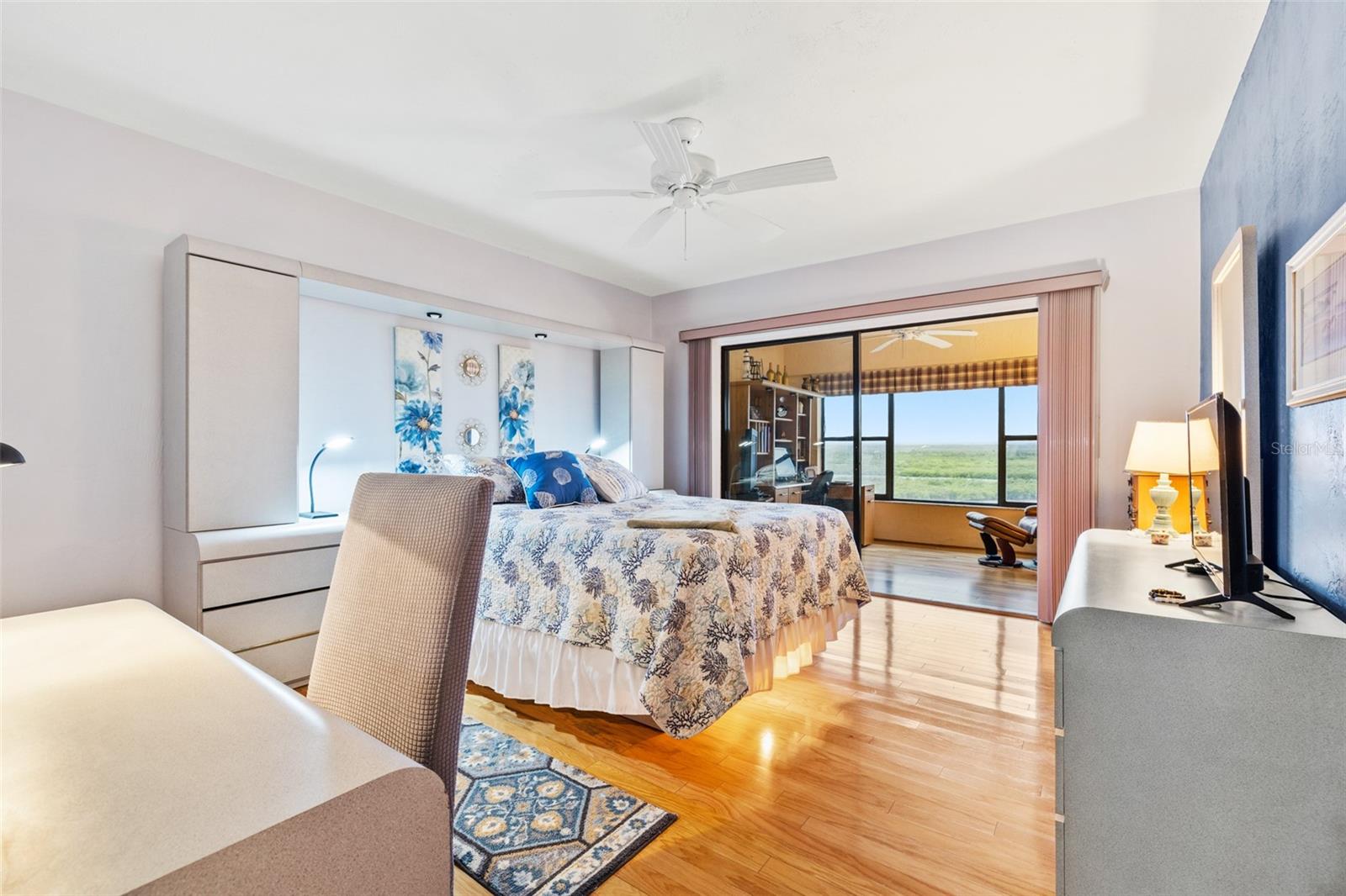 CEDAR ISLAND CLUB, A CONDO - Residential