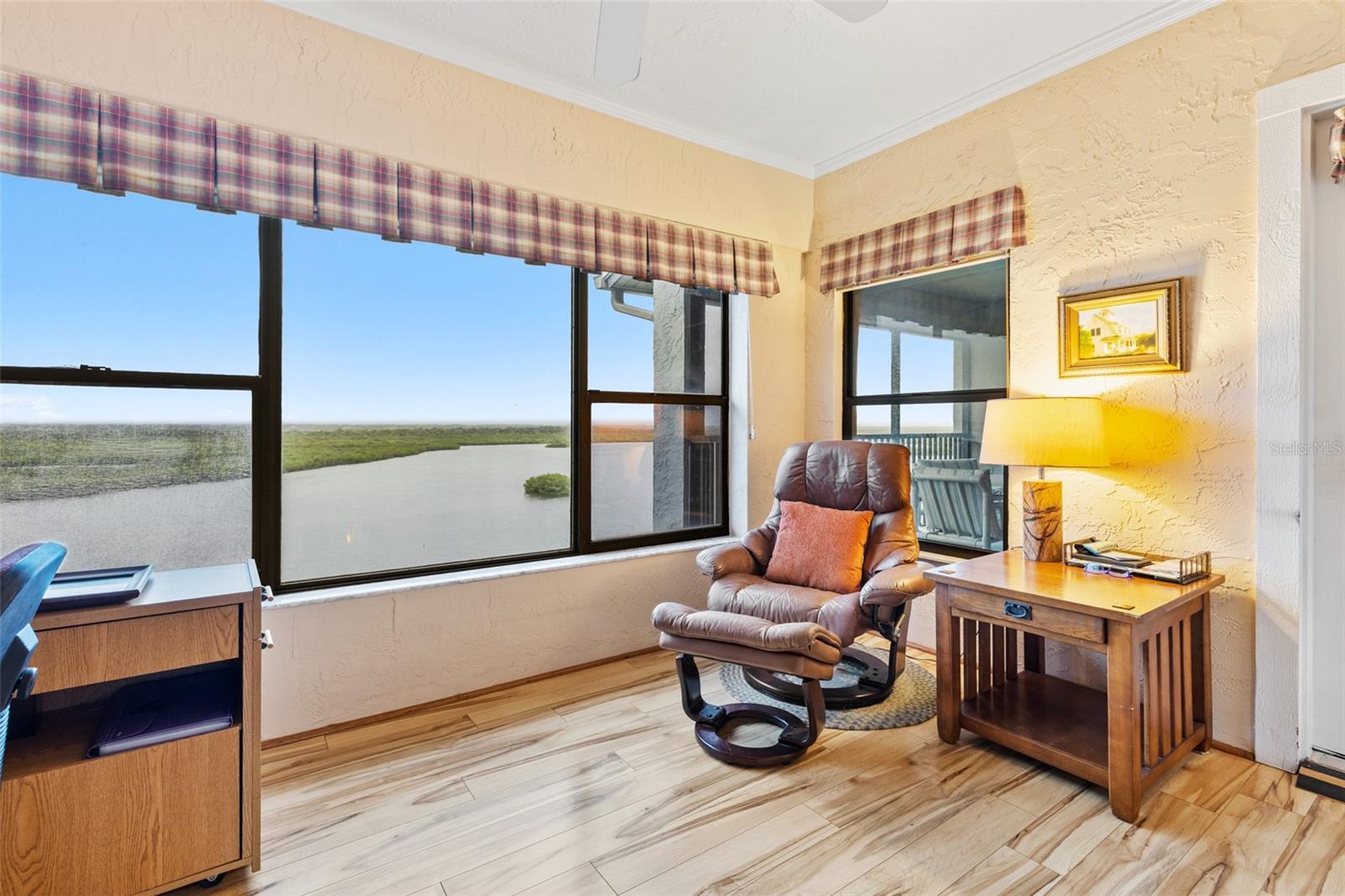 CEDAR ISLAND CLUB, A CONDO - Residential