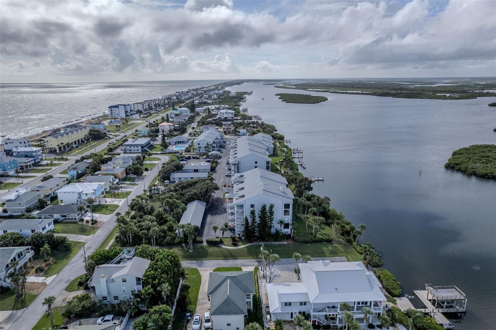 CEDAR ISLAND CLUB, A CONDO - Residential