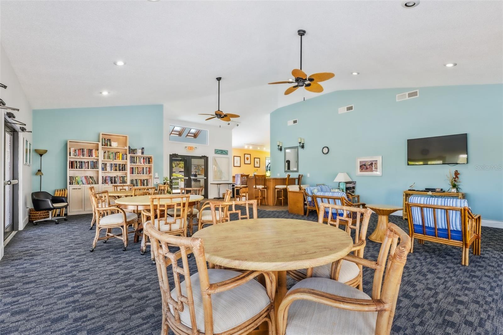 CEDAR ISLAND CLUB, A CONDO - Residential
