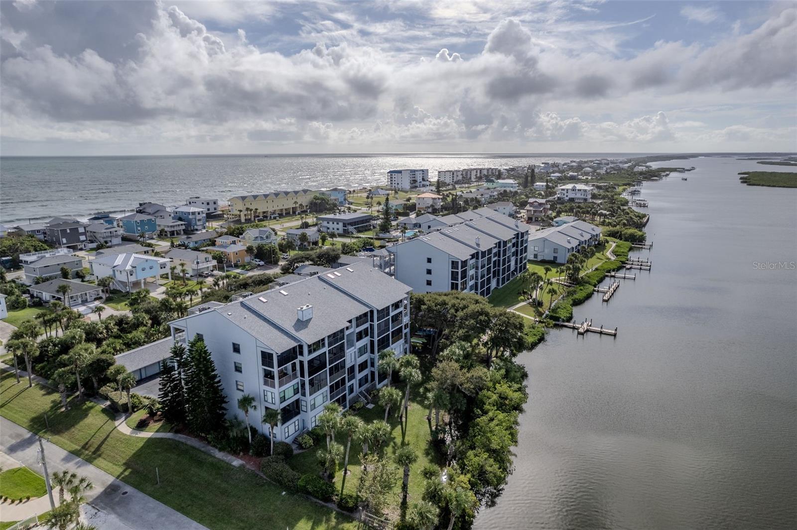 CEDAR ISLAND CLUB, A CONDO - Residential