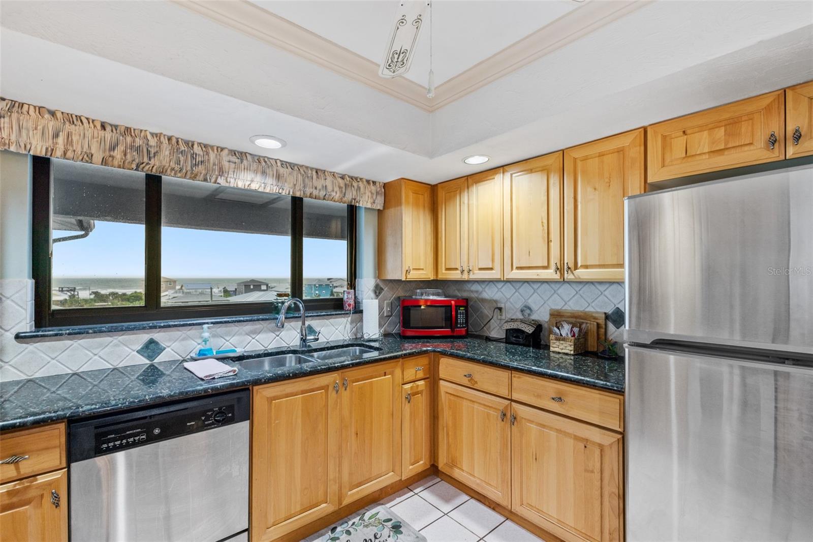 CEDAR ISLAND CLUB, A CONDO - Residential