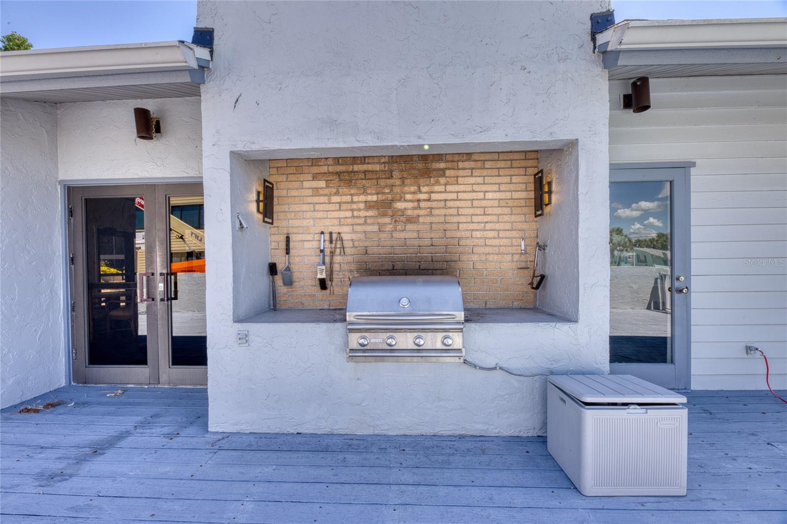 CEDAR ISLAND CLUB, A CONDO - Residential