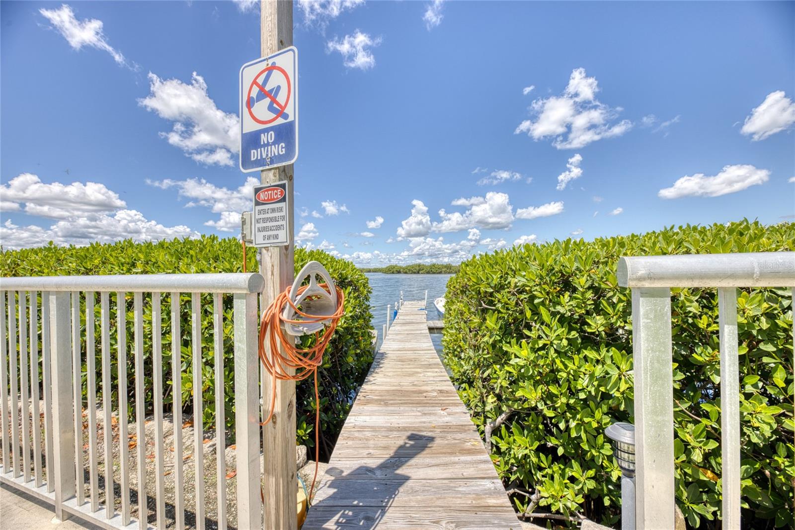 CEDAR ISLAND CLUB, A CONDO - Residential