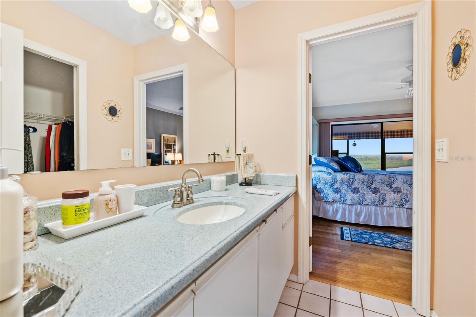 CEDAR ISLAND CLUB, A CONDO - Residential