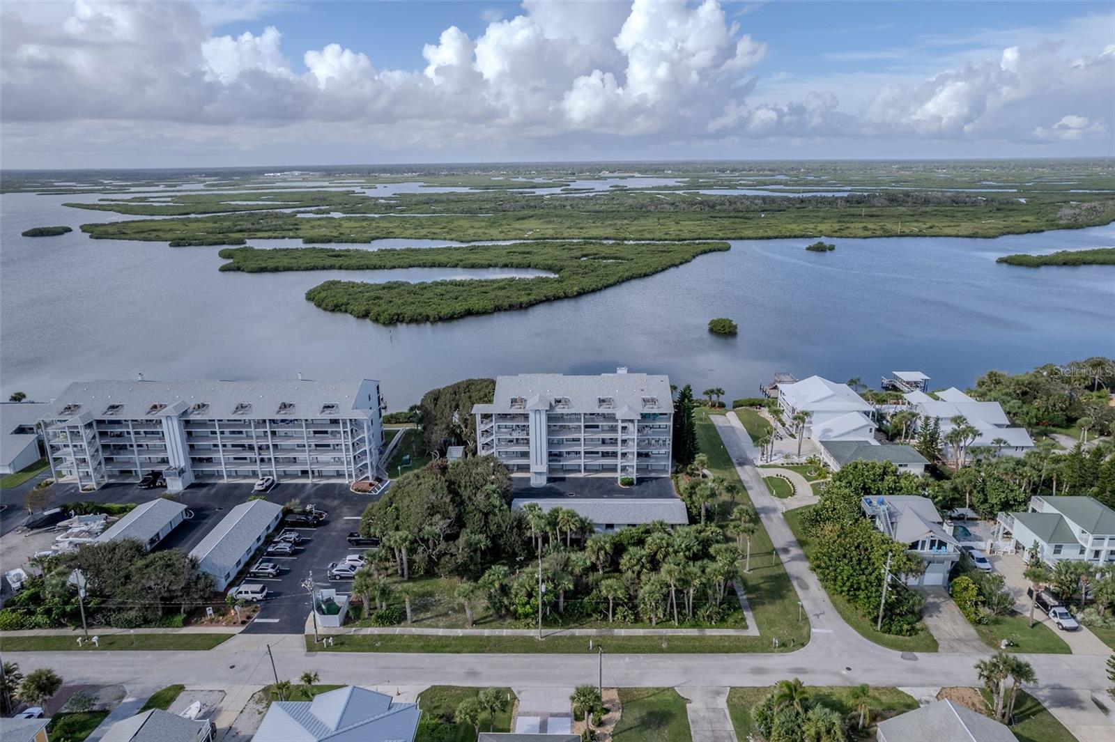 CEDAR ISLAND CLUB, A CONDO - Residential