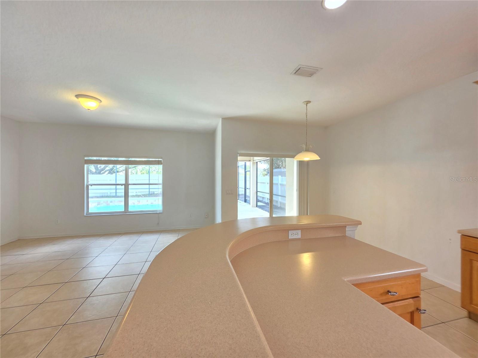 FALCON TRACE UNIT 9 - Residential Lease