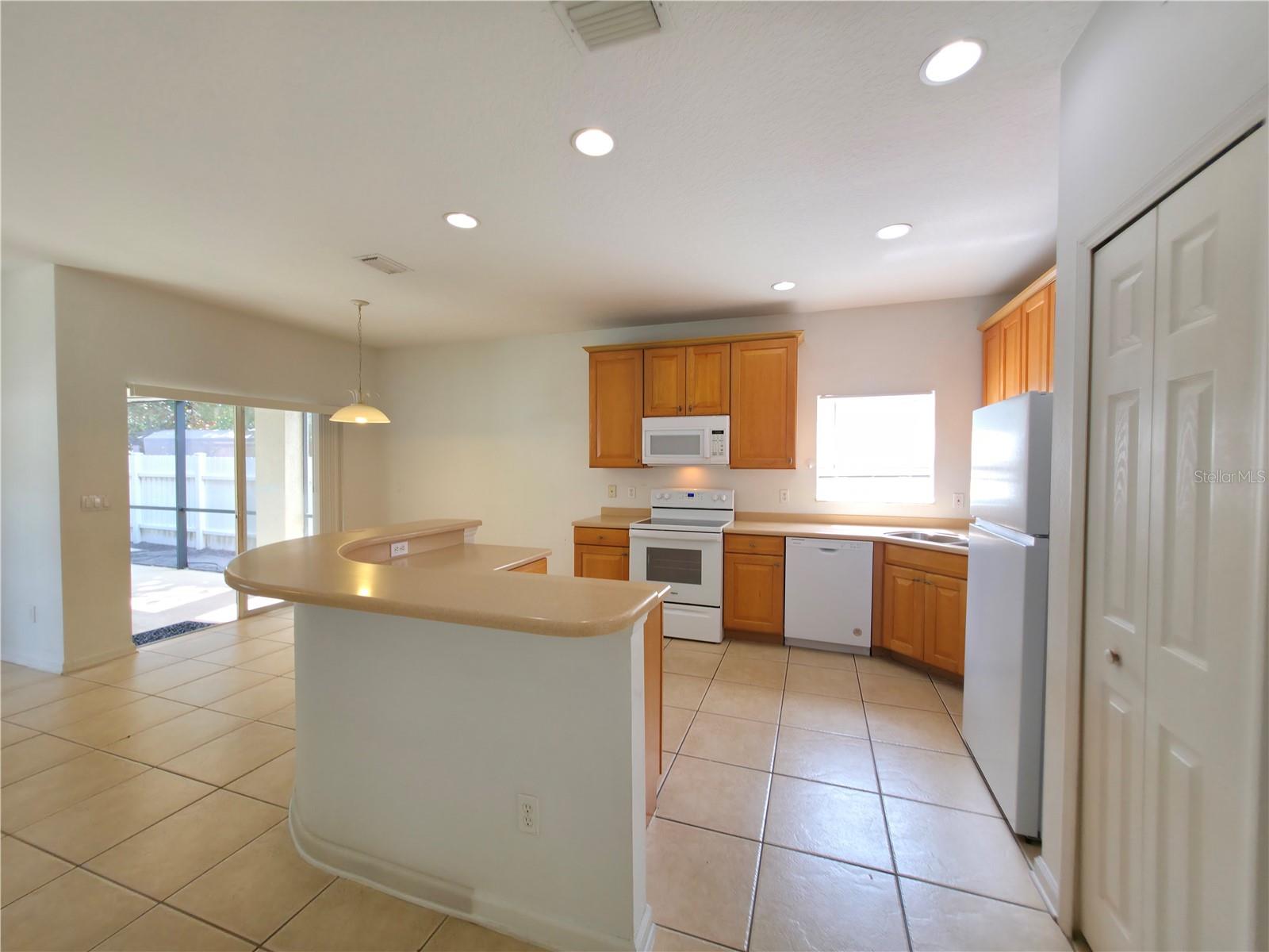 FALCON TRACE UNIT 9 - Residential Lease