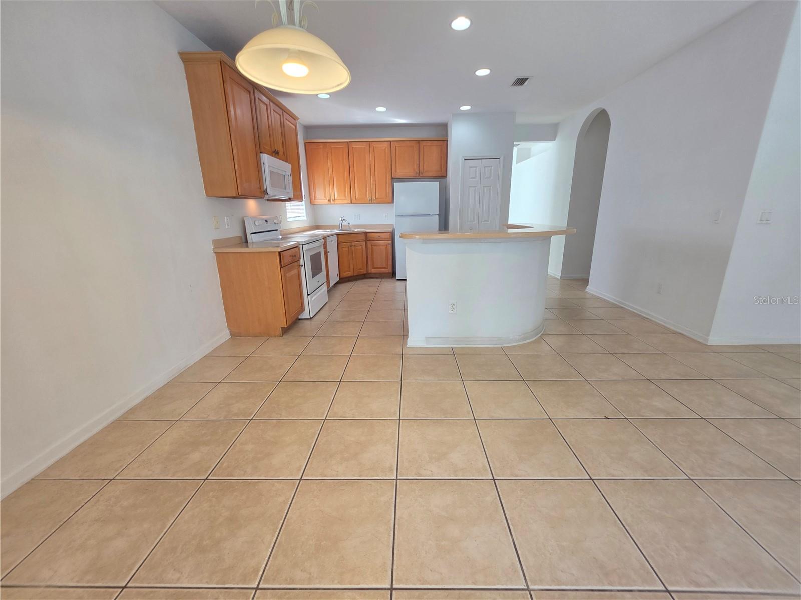 FALCON TRACE UNIT 9 - Residential Lease