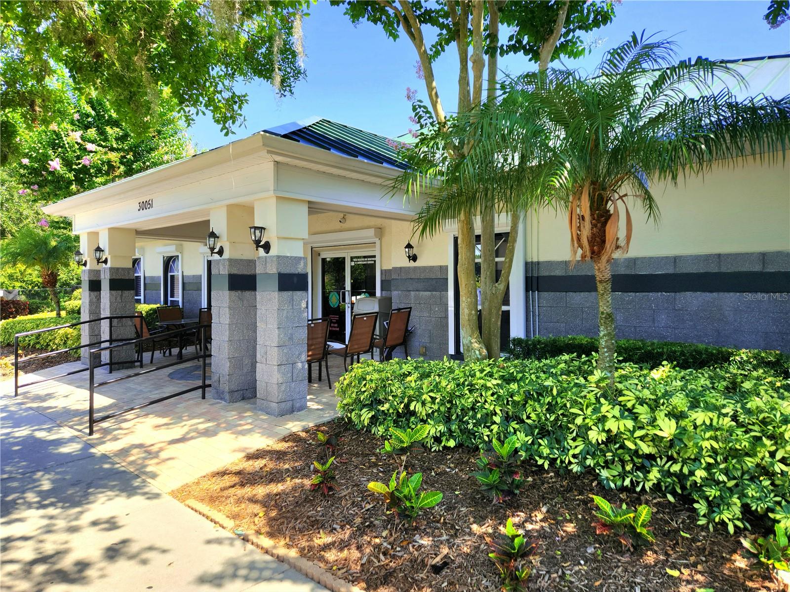 MEADOW POINTE - Residential