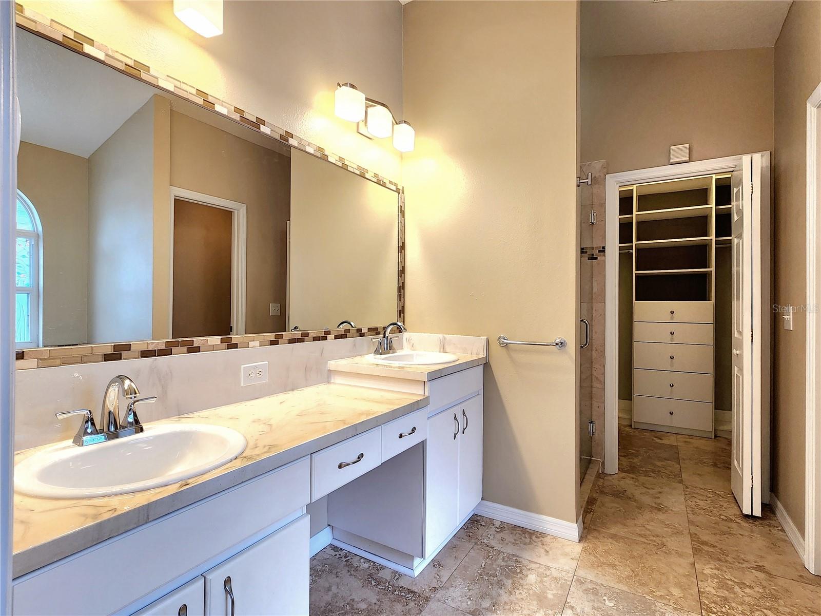 MEADOW POINTE - Residential