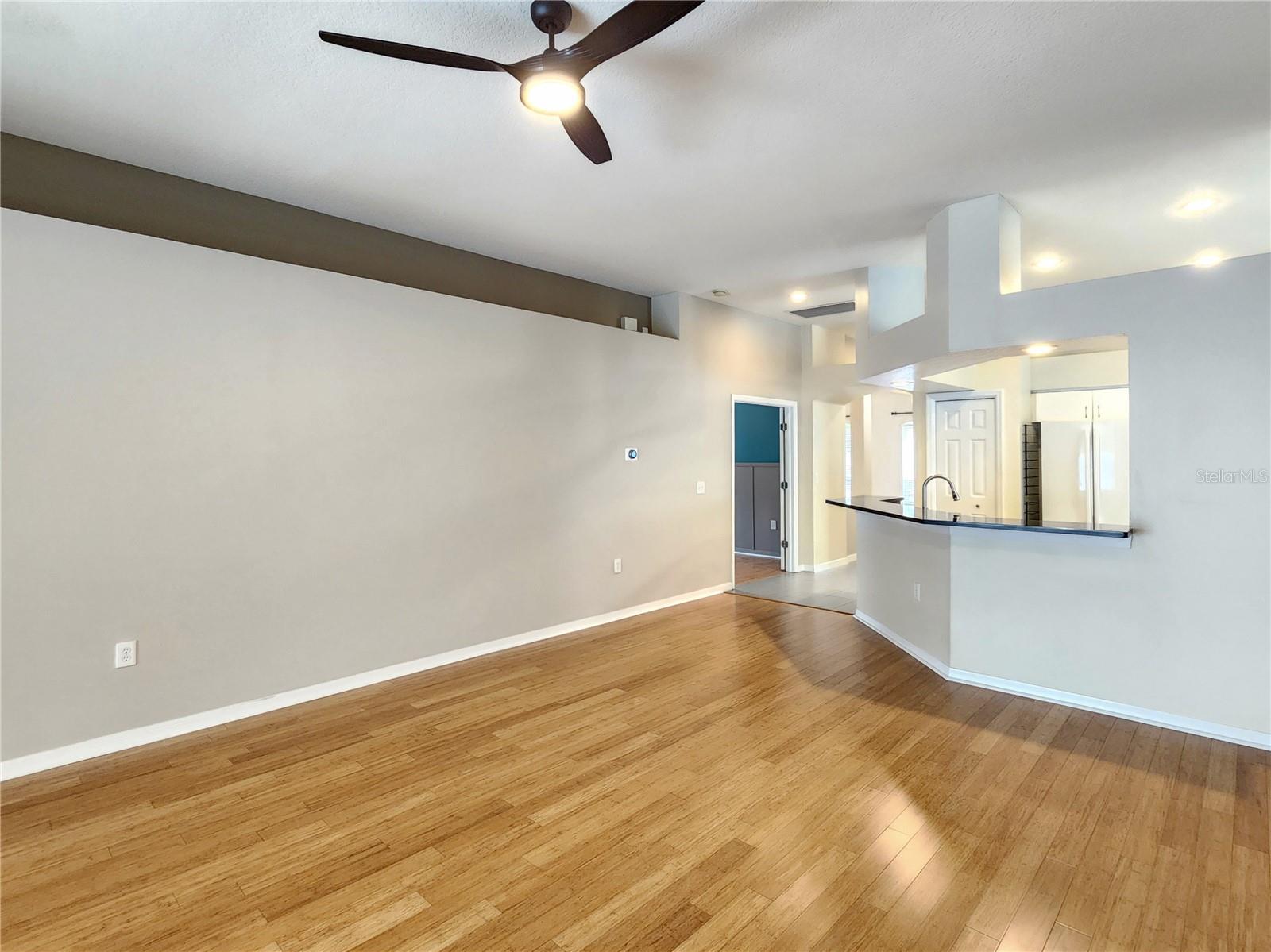 MEADOW POINTE - Residential