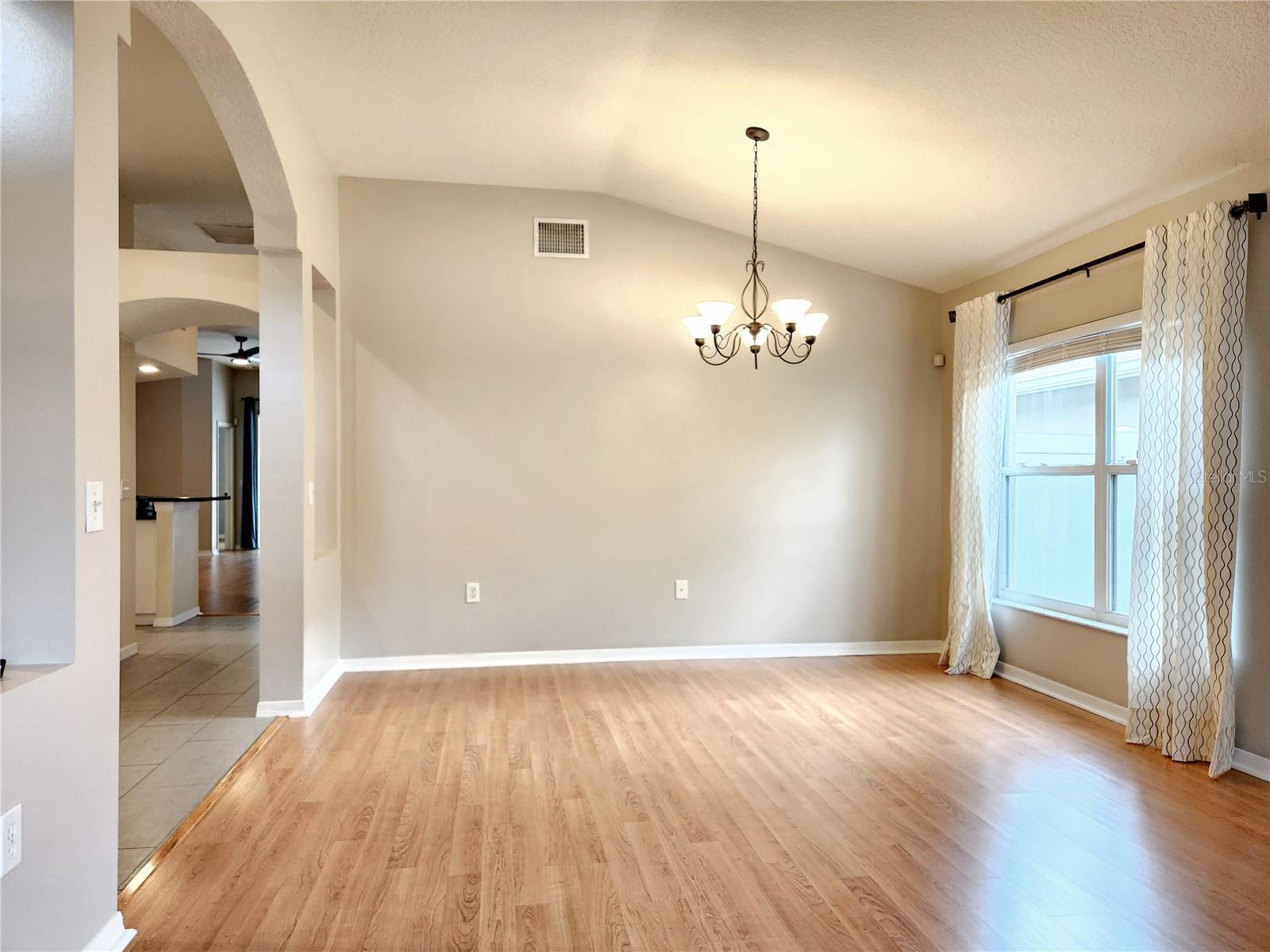 MEADOW POINTE - Residential