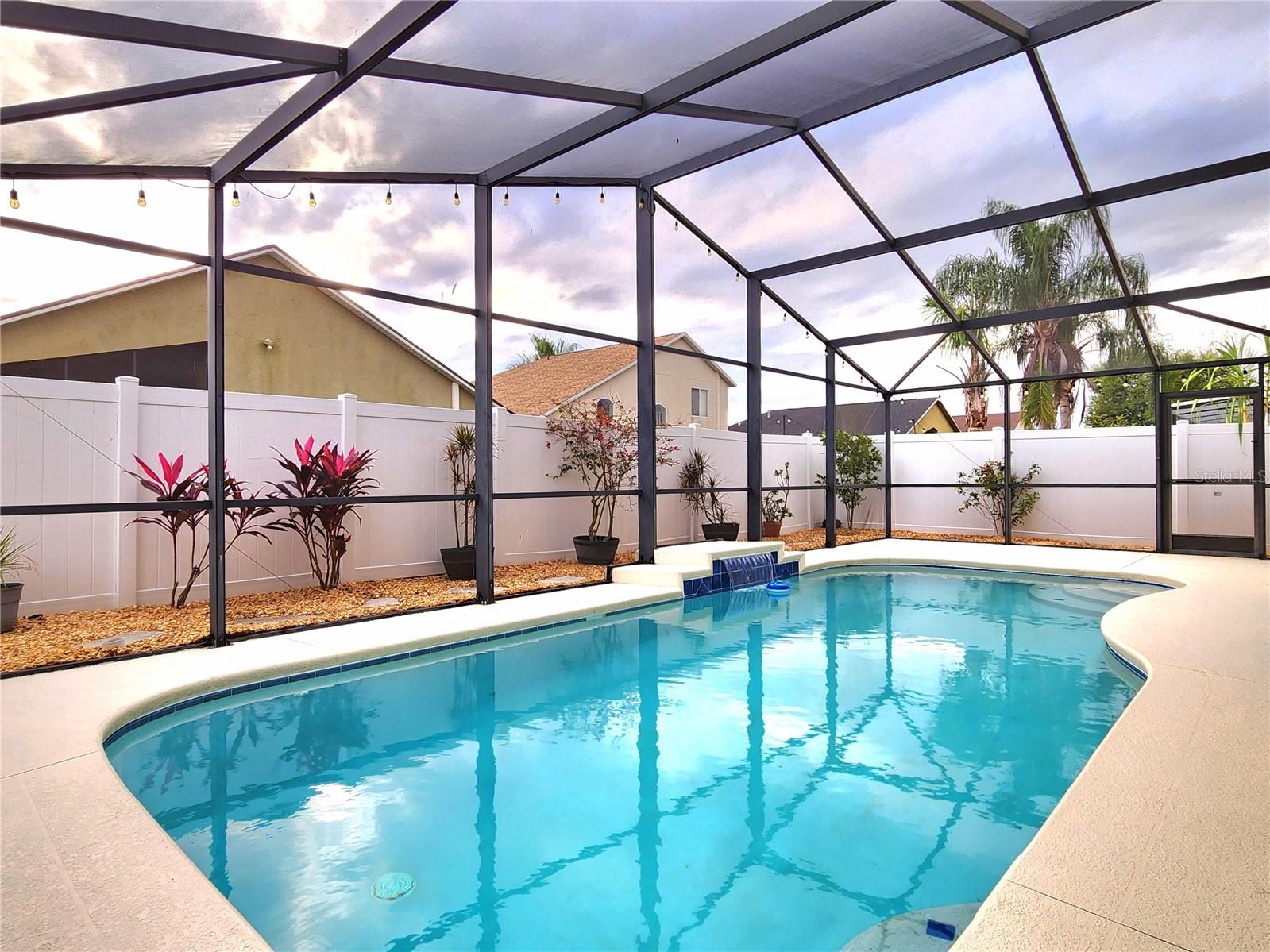 MEADOW POINTE - Residential