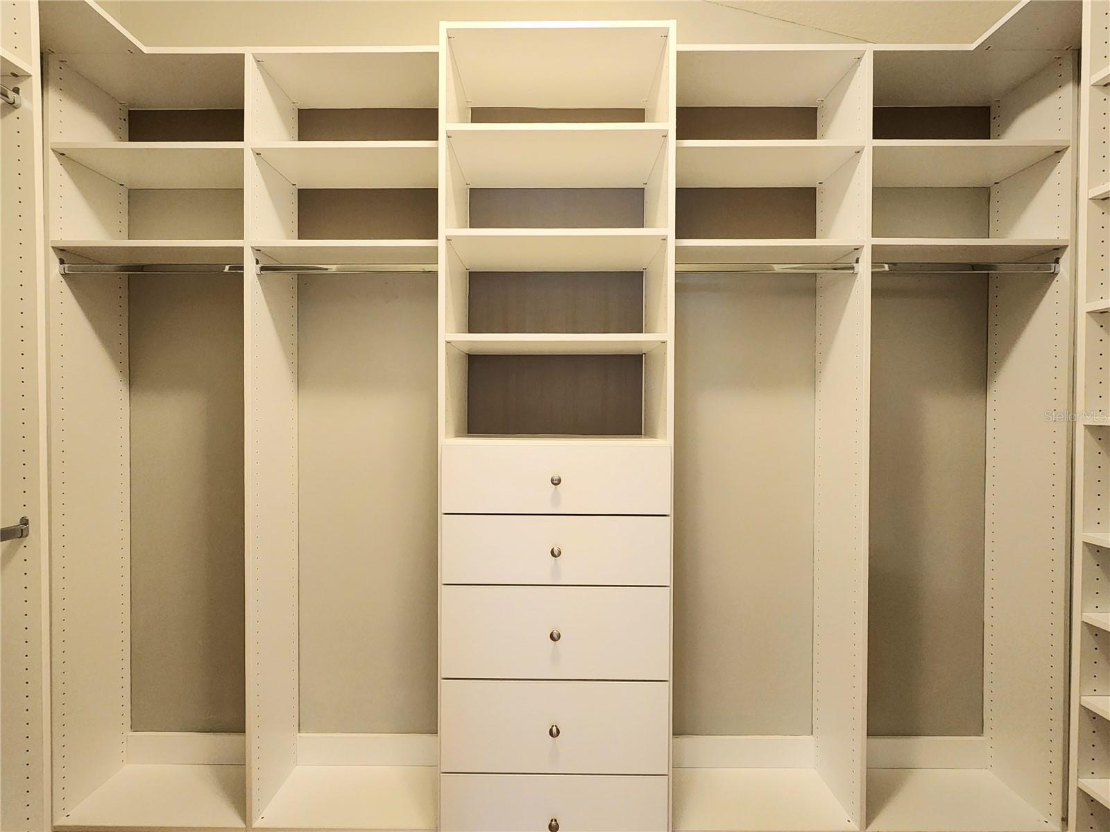 MEADOW POINTE - Residential