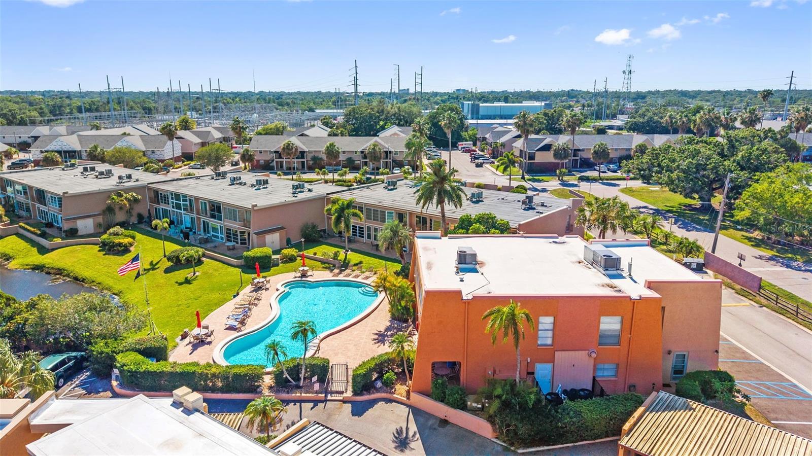 PENTHOUSE GREENS - Residential