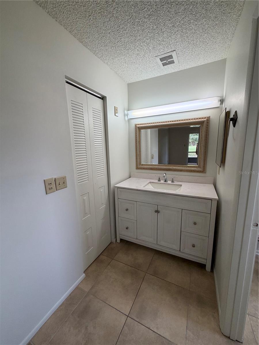 LAKE RIDGE VILLAGE - Residential