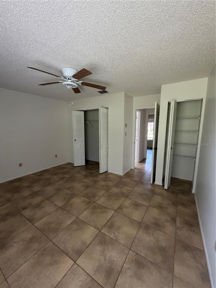 LAKE RIDGE VILLAGE - Residential