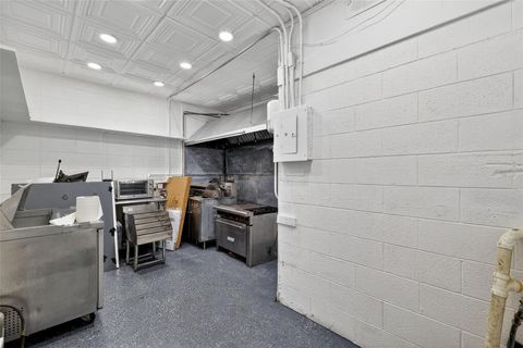 Tiny photo for 13721 Country Club Drive, Tavares, FL 32778 (MLS # G5103713)