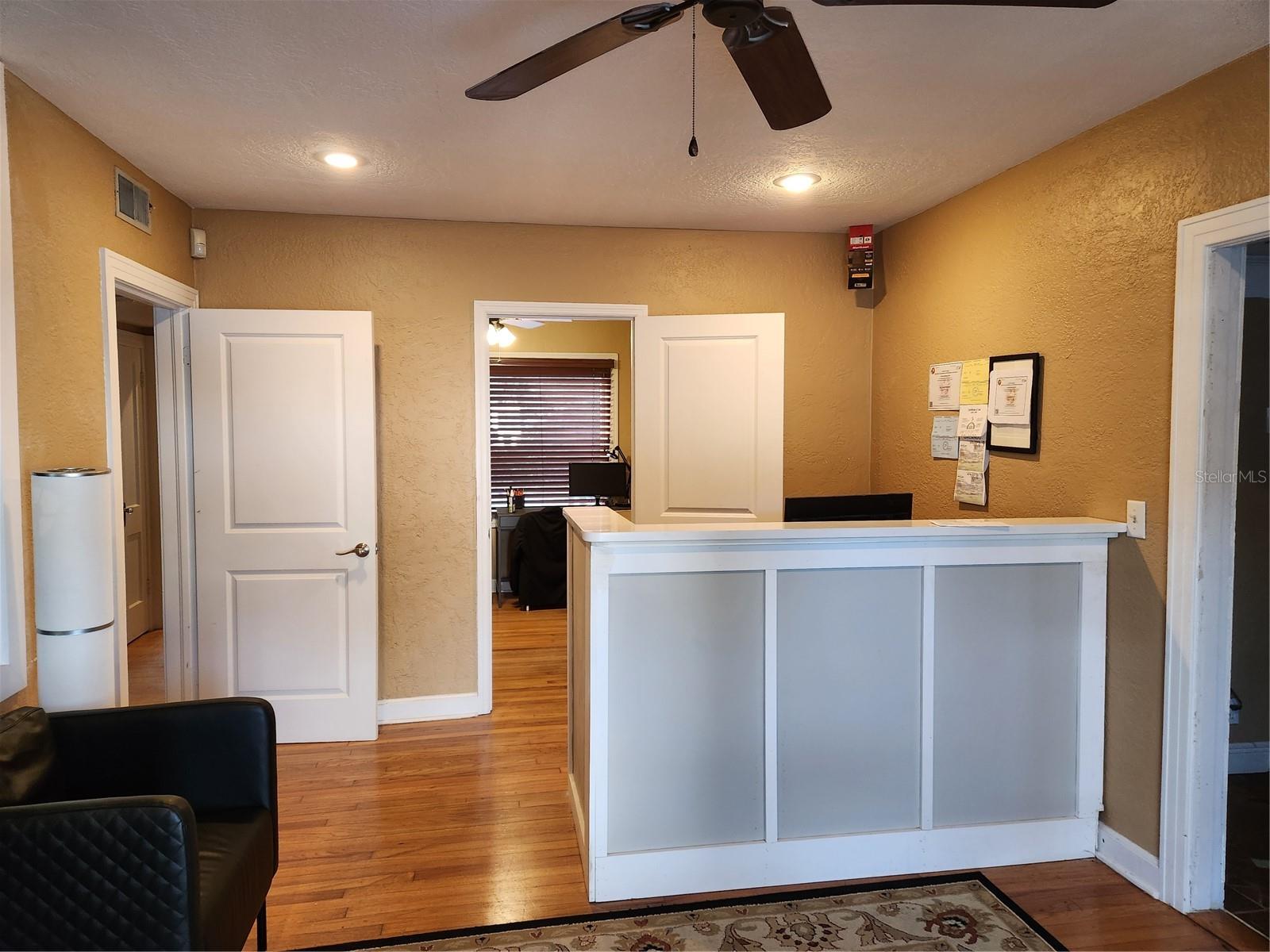 BUENA VISTA - Commercial Sale