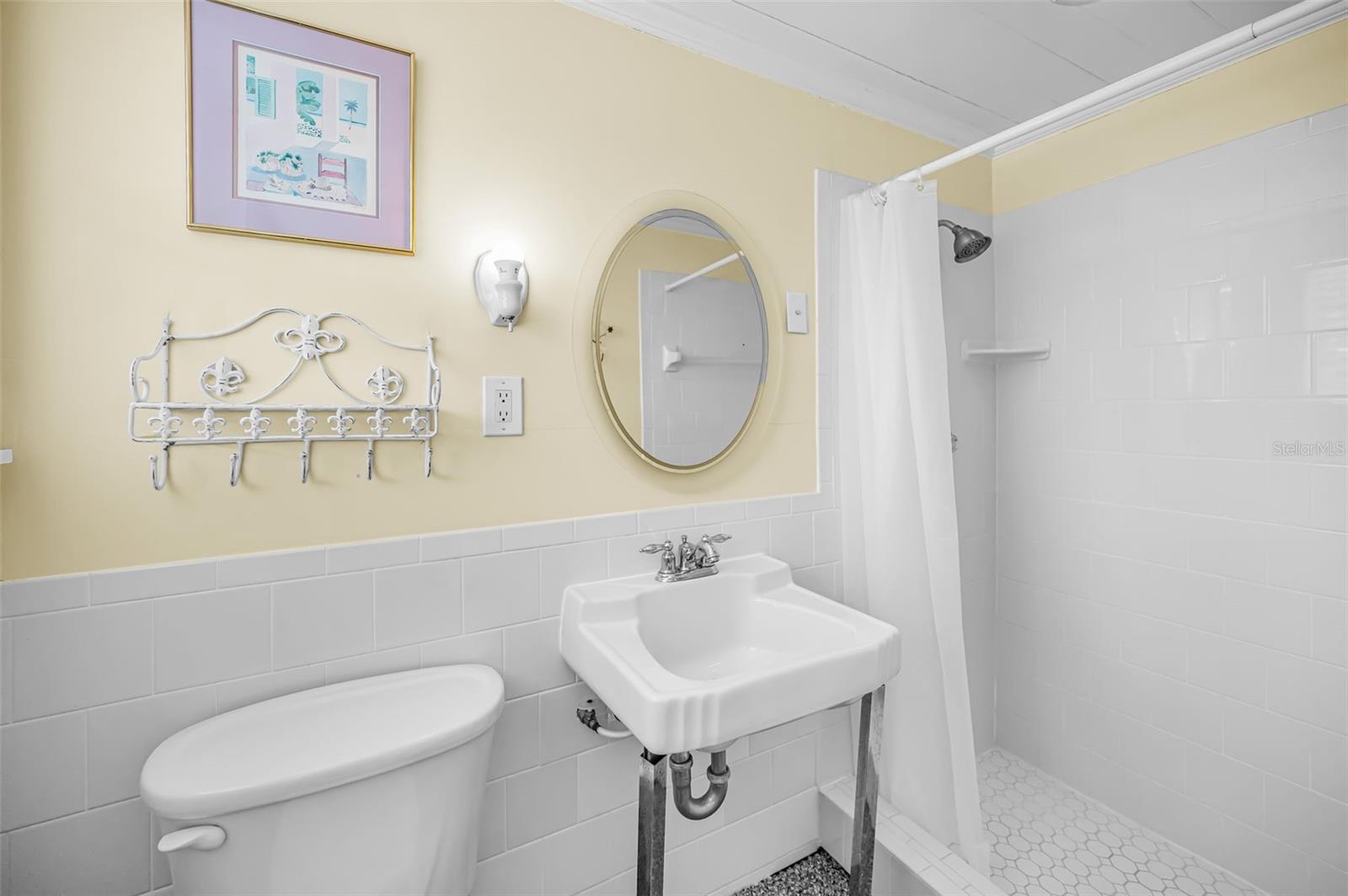 DAVIS SUB - Residential