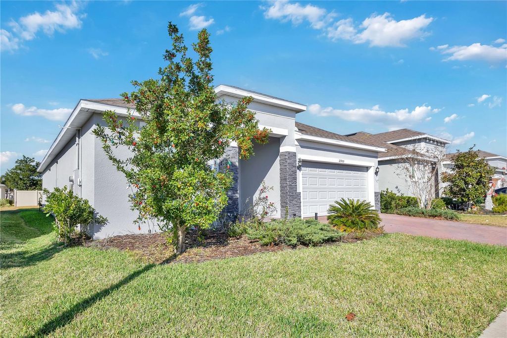 Photo of 2905 Bluestem Lane, Clermont, FL 34714 (MLS # O6371251)