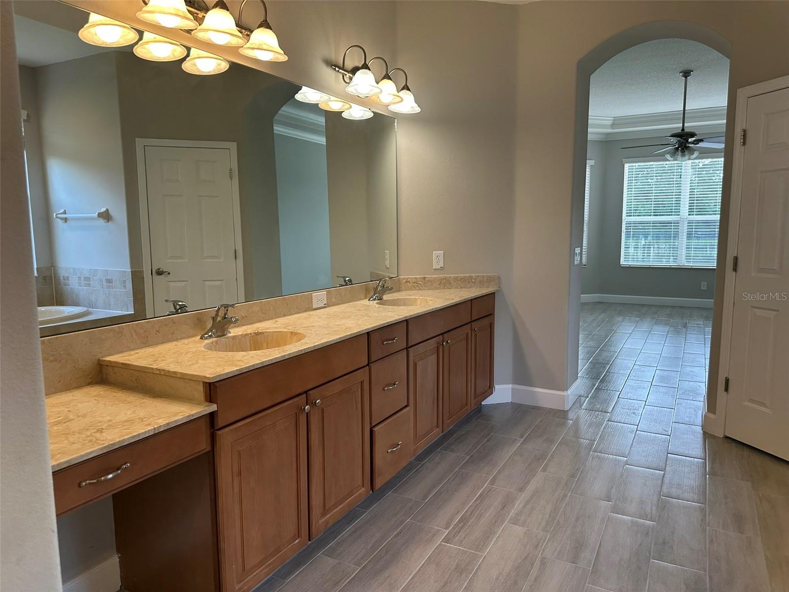 ARISTA - Residential Lease