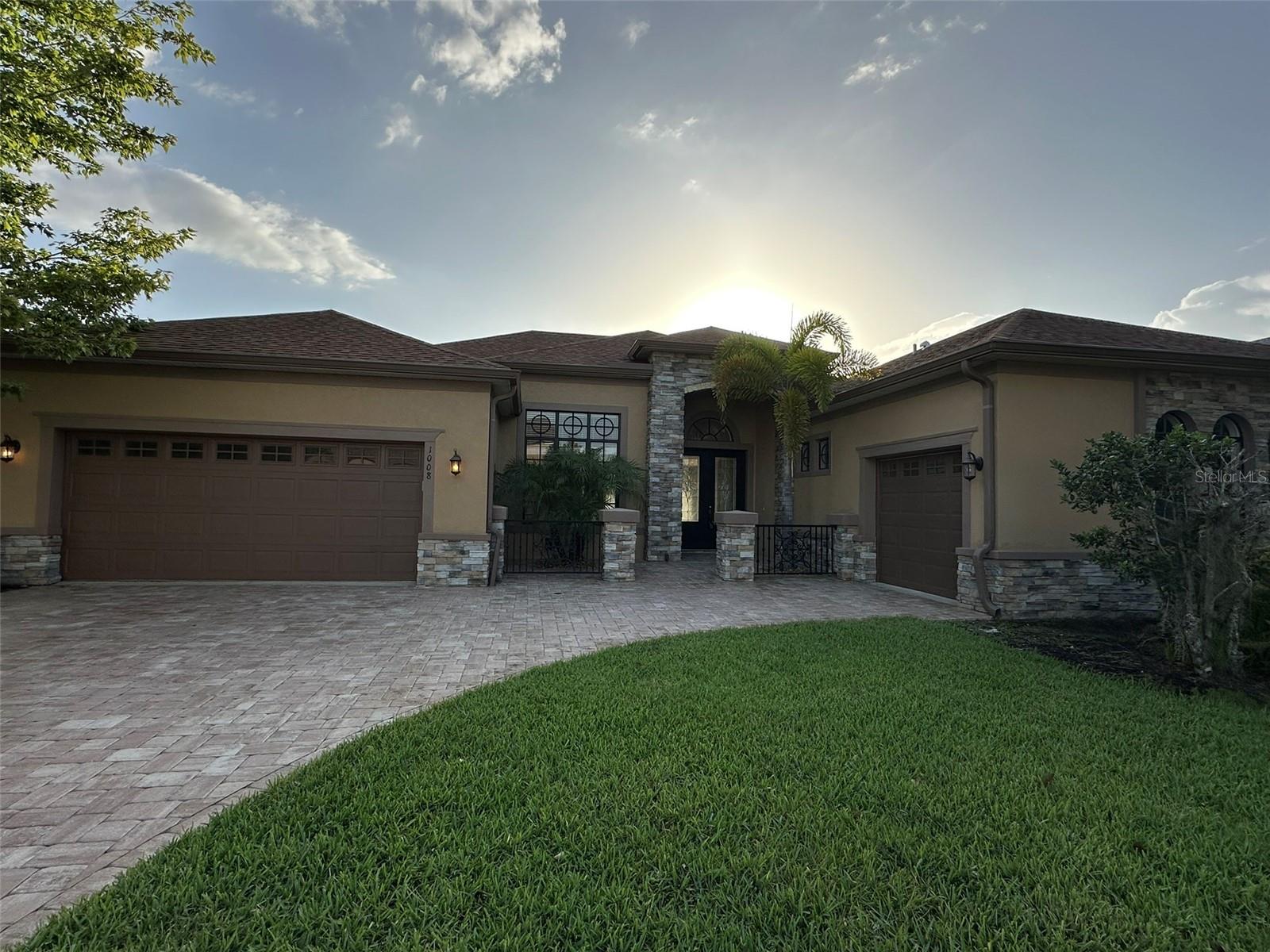 ARISTA - Residential Lease