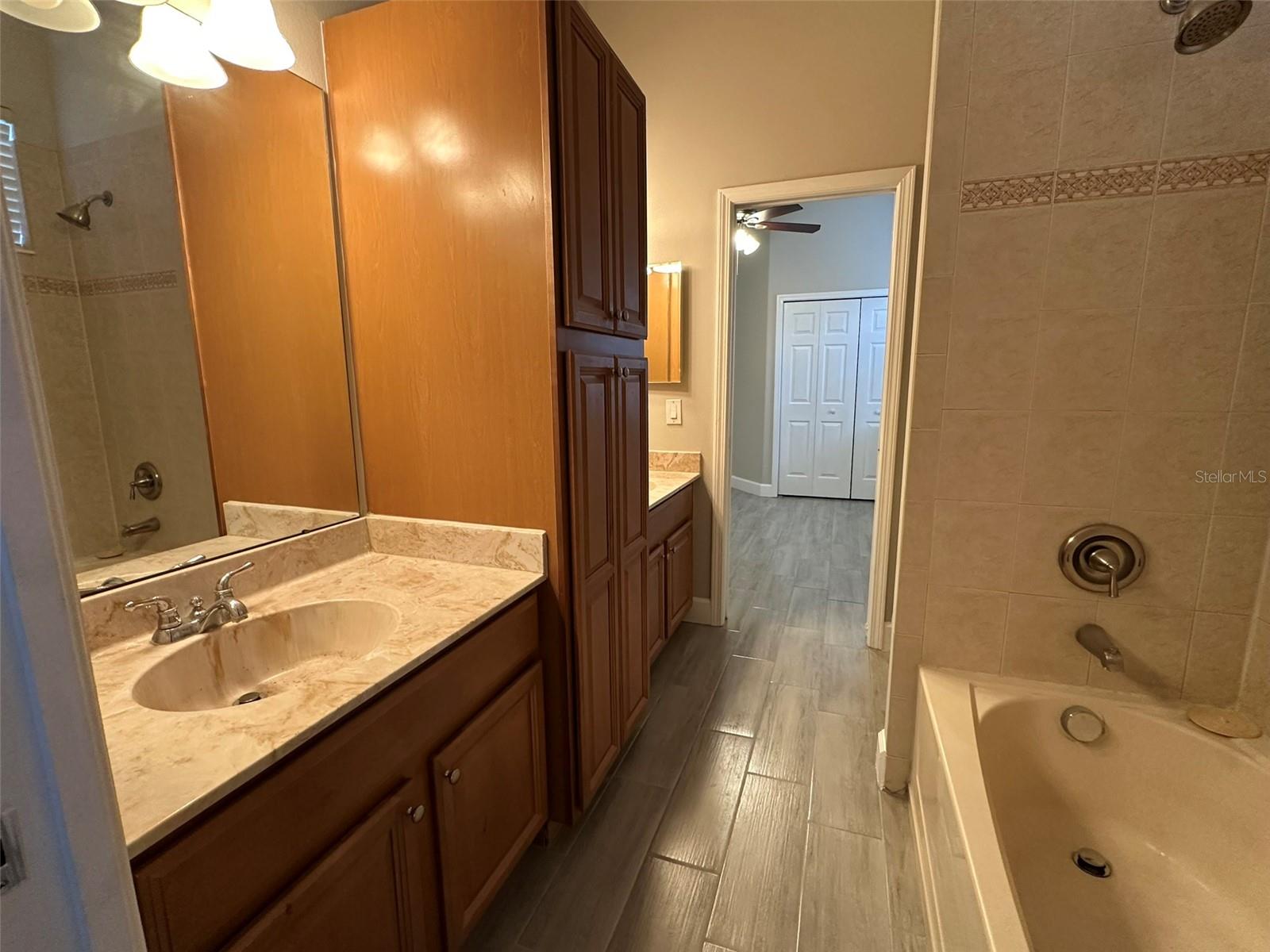 ARISTA - Residential Lease