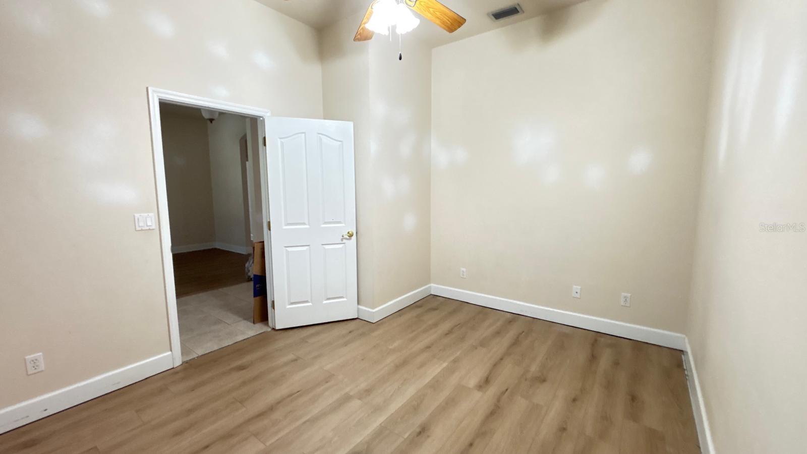 ARROWTREE II SUB - Residential Lease