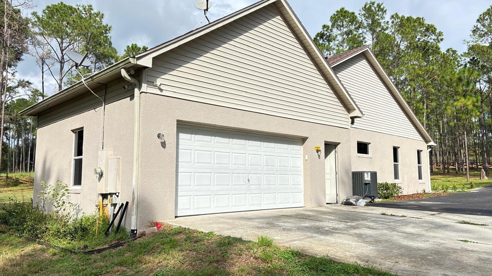 ARROWTREE II SUB - Residential Lease