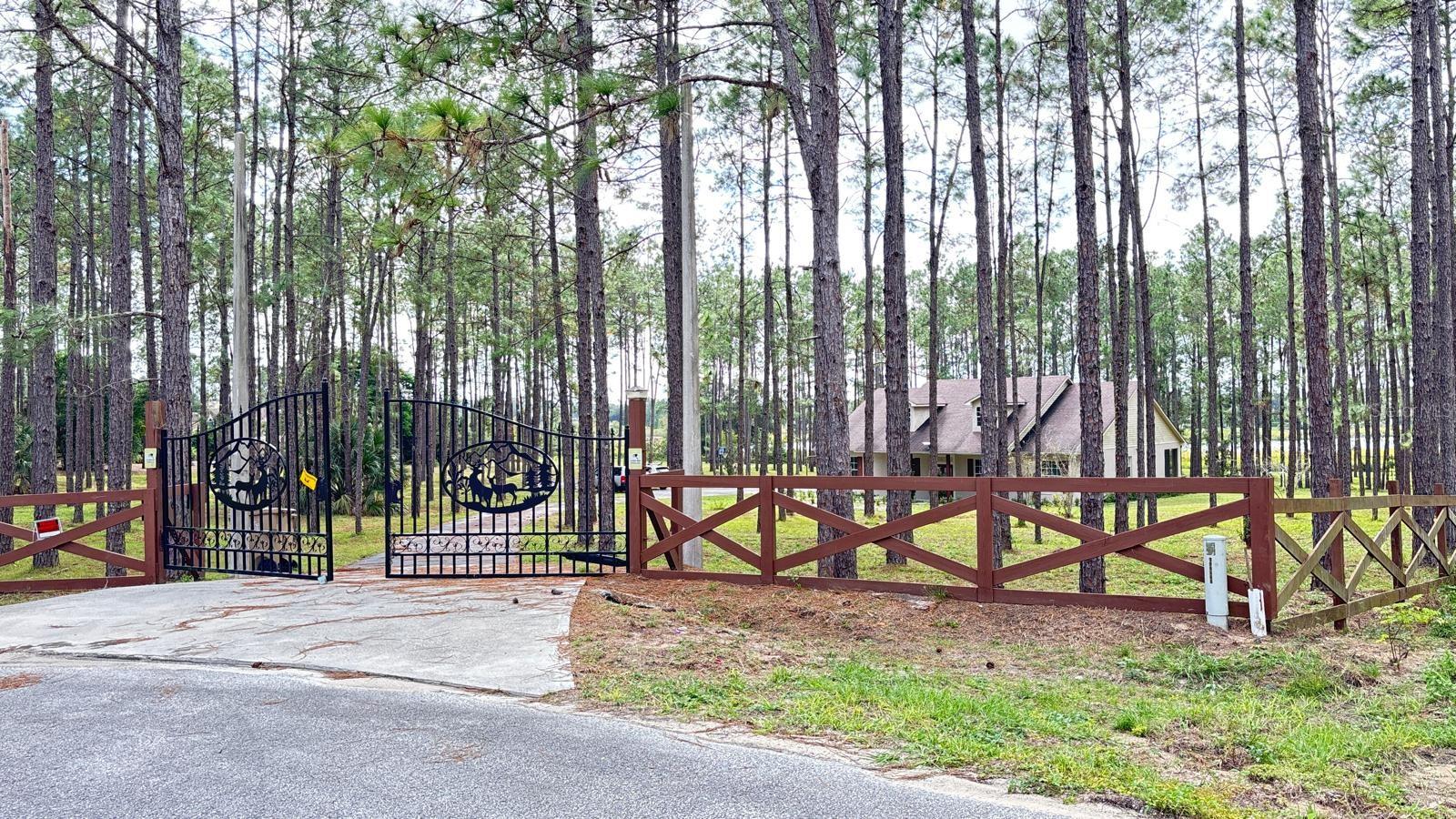 ARROWTREE II SUB - Residential Lease