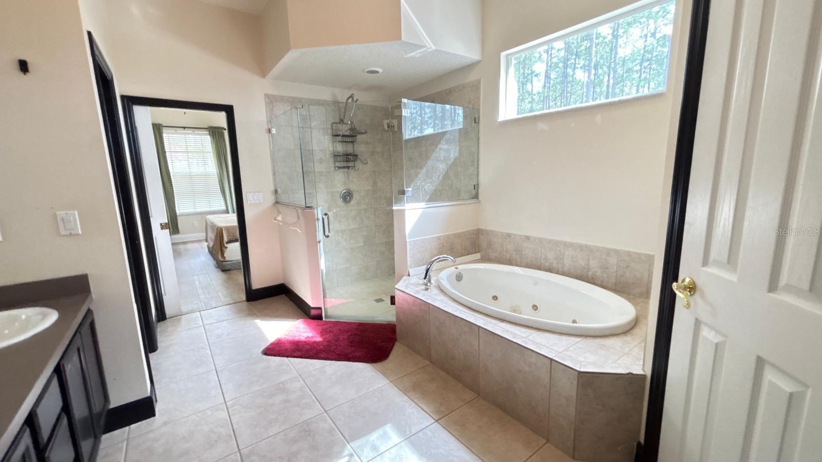 ARROWTREE II SUB - Residential Lease