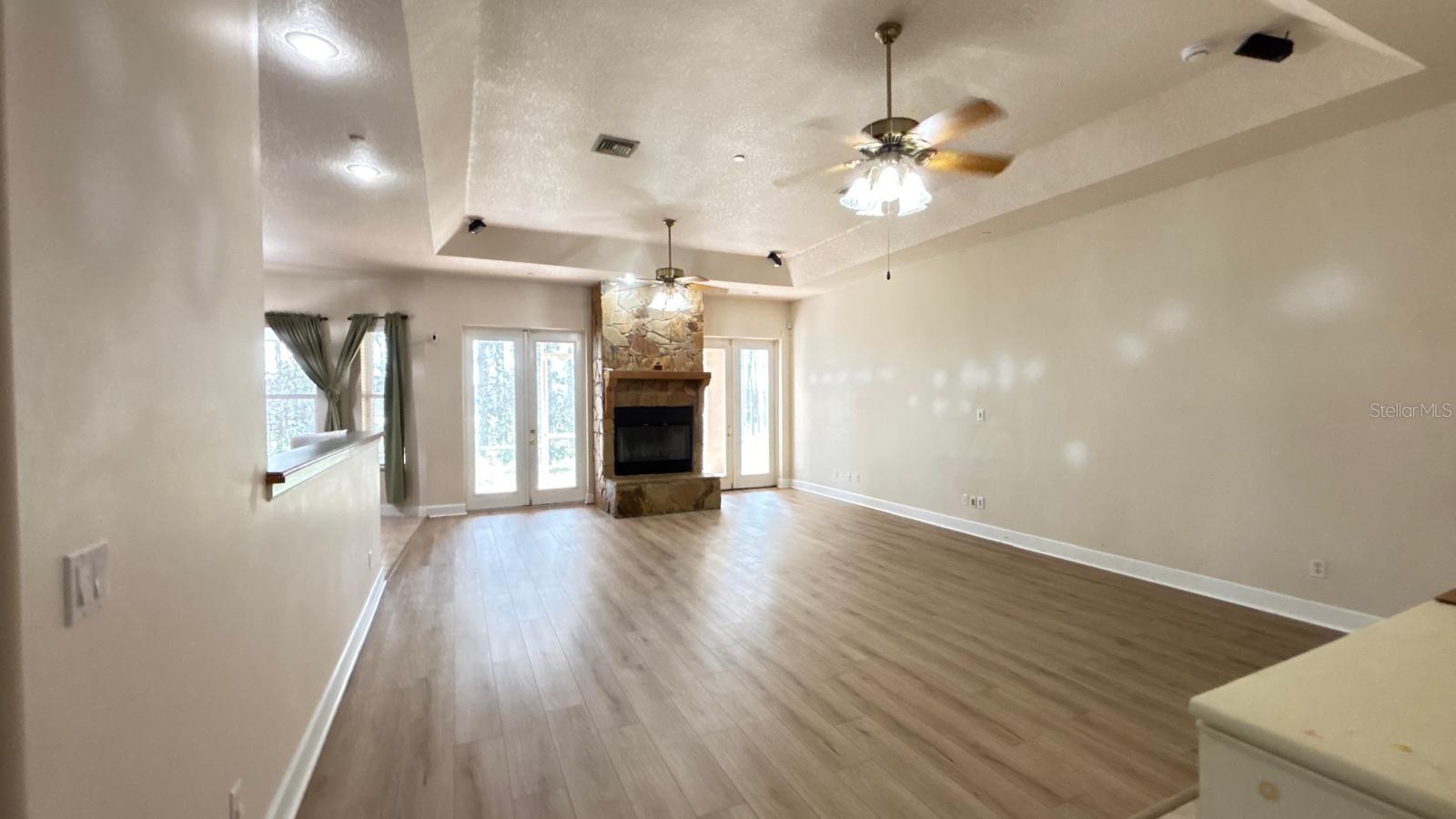 ARROWTREE II SUB - Residential Lease