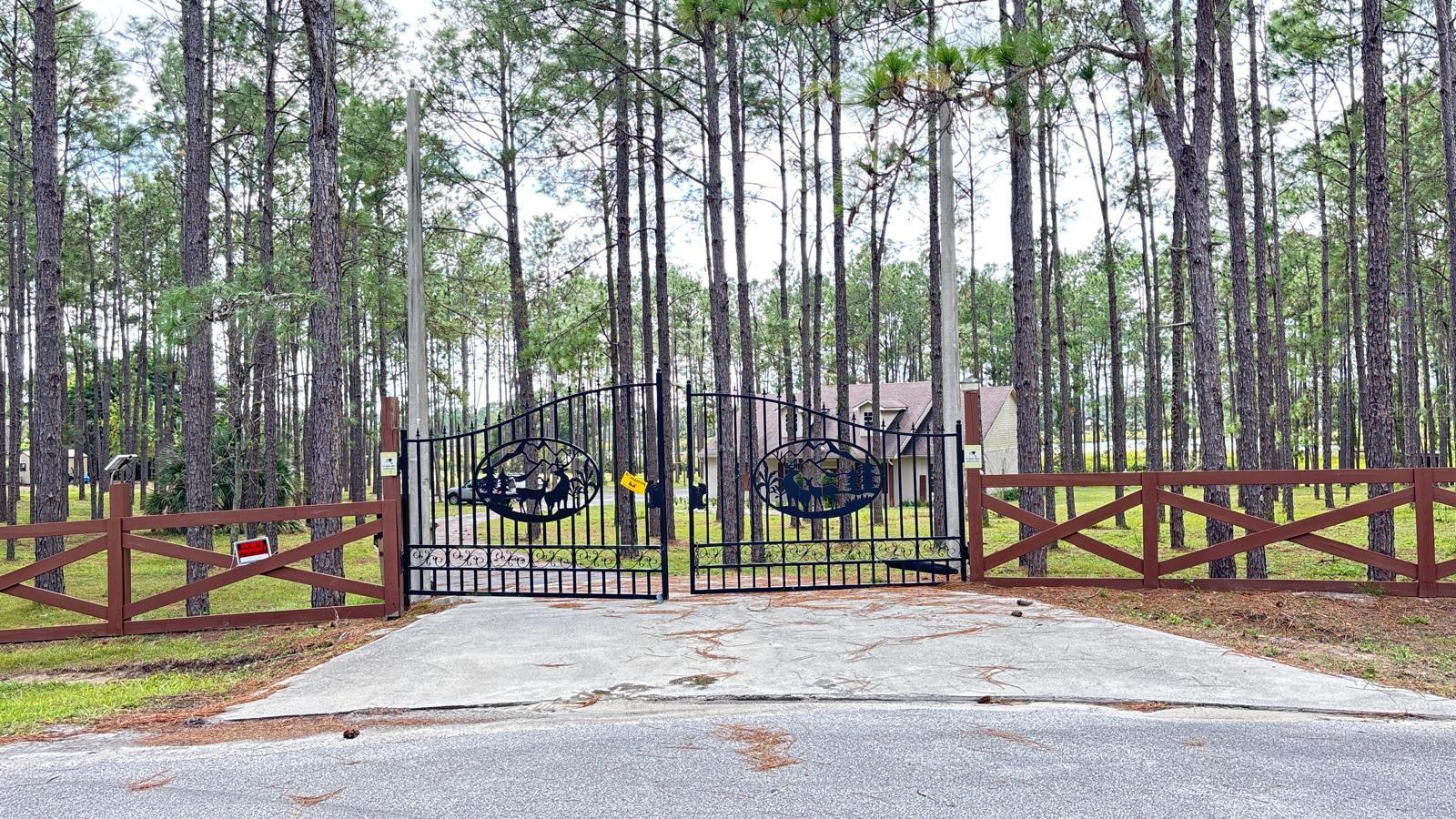 ARROWTREE II SUB - Residential Lease