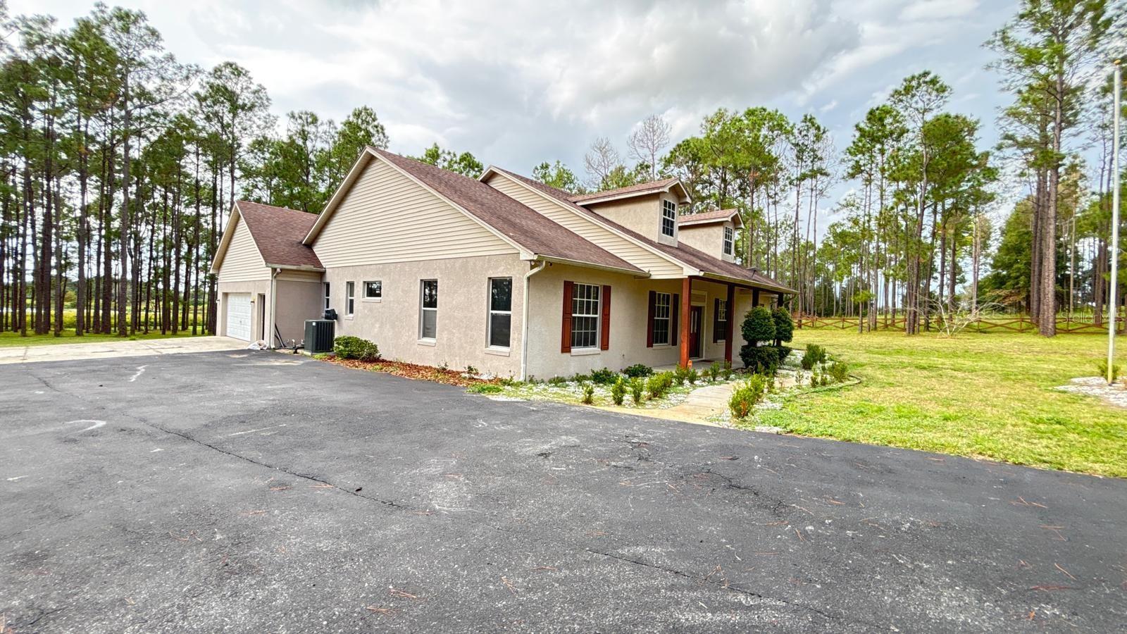 ARROWTREE II SUB - Residential Lease