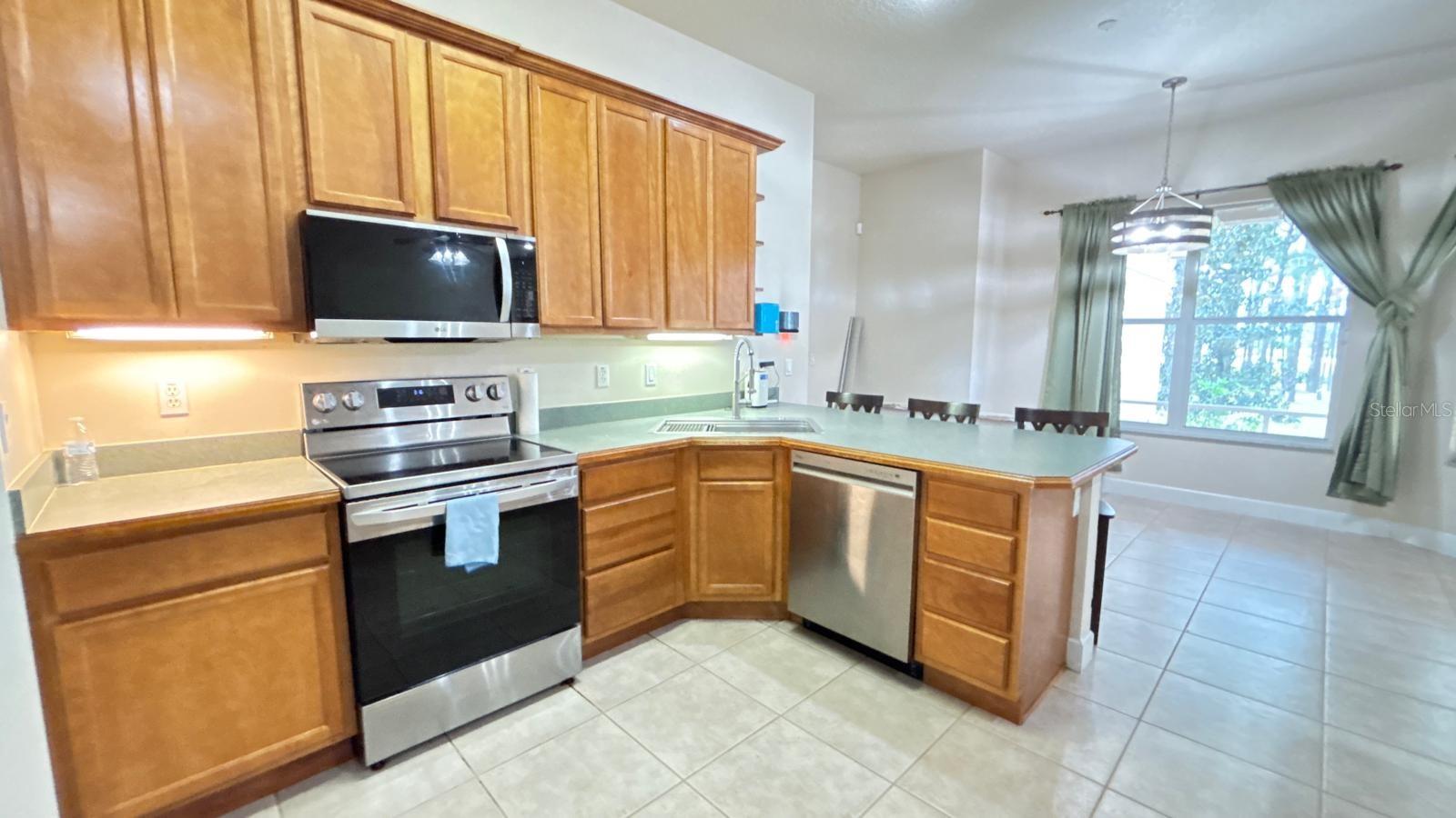 ARROWTREE II SUB - Residential Lease