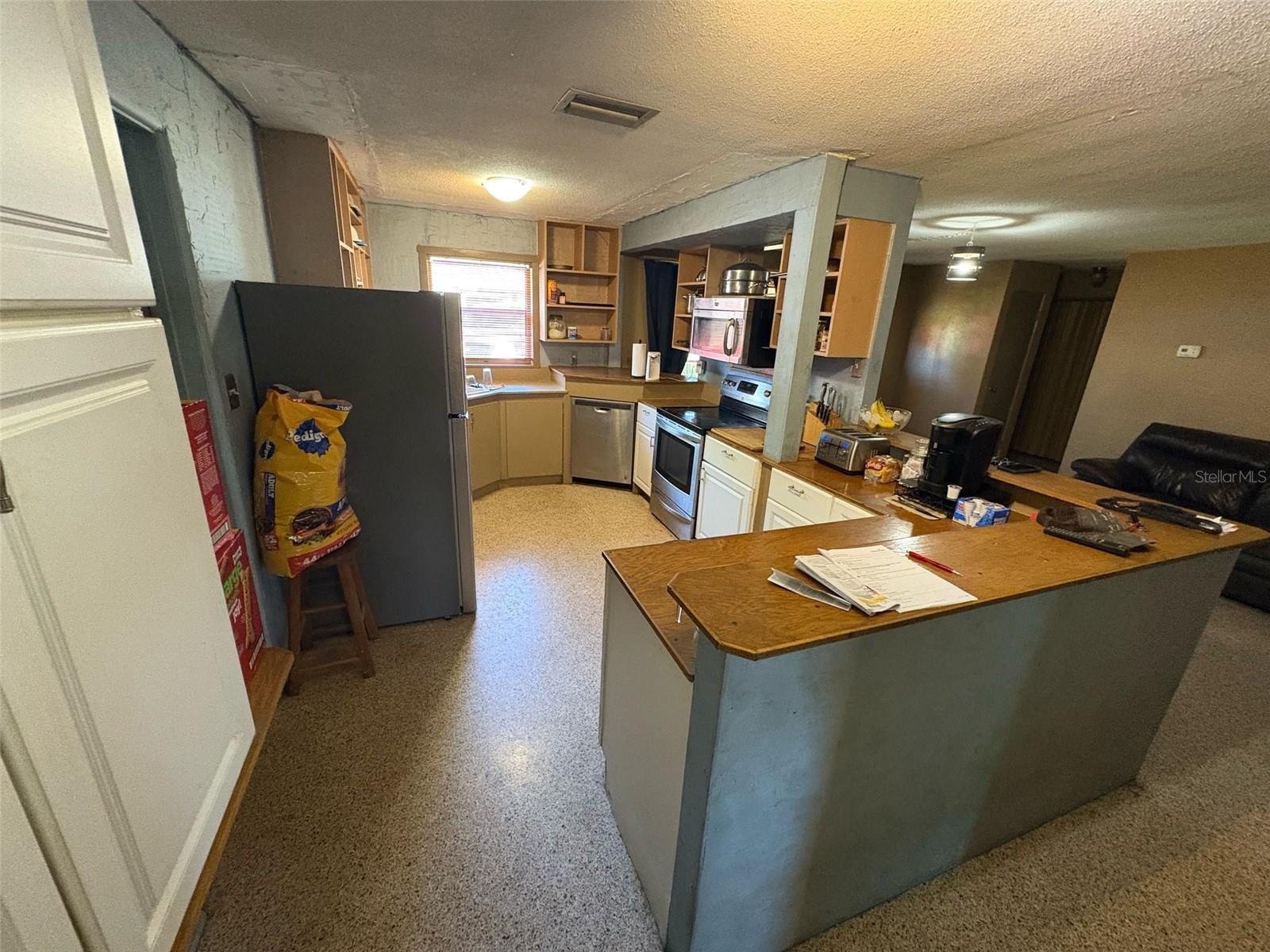 1818 MANGO TREE DRIVE