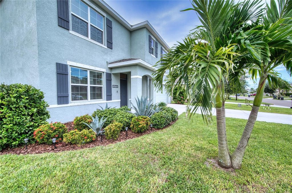 Photo of 16705 Southern Oaks Trail, Parrish, FL 34219 (MLS # A4666099)