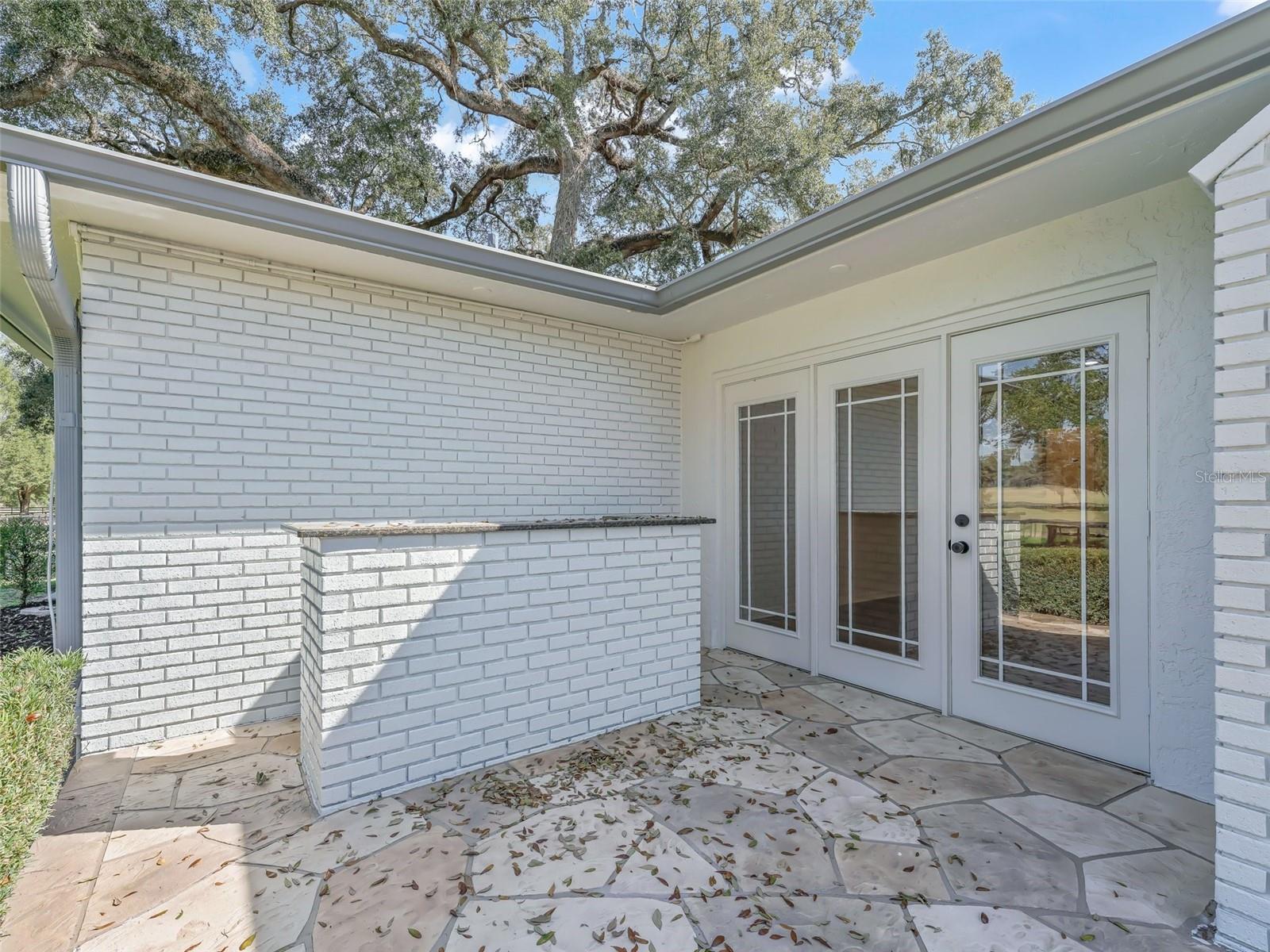 SMOKE HOLLOW FARM - Farm