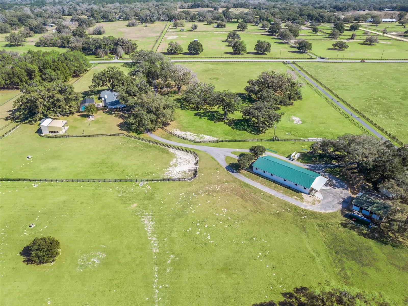 SMOKE HOLLOW FARM - Farm