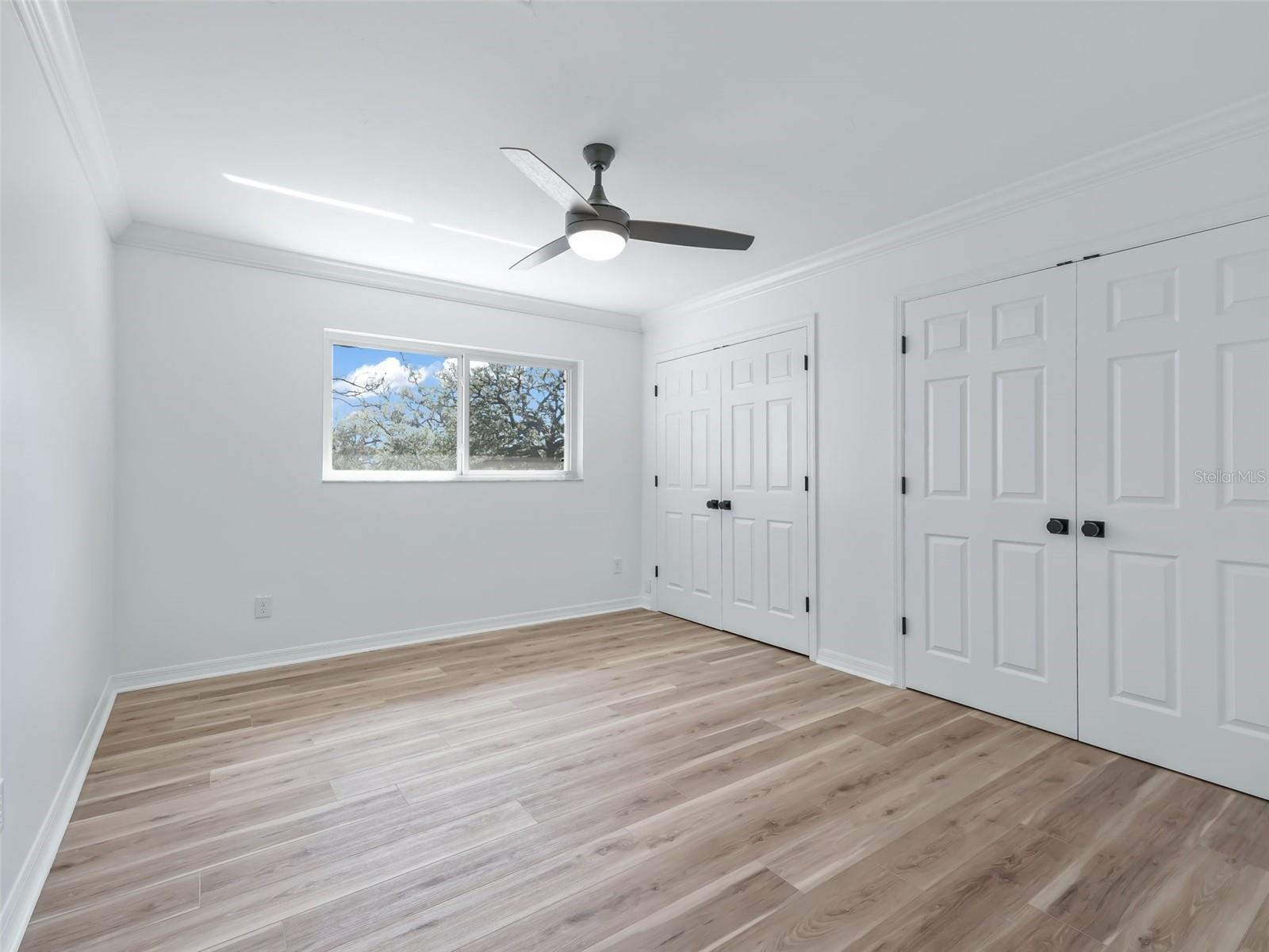 SMOKE HOLLOW FARM - Farm