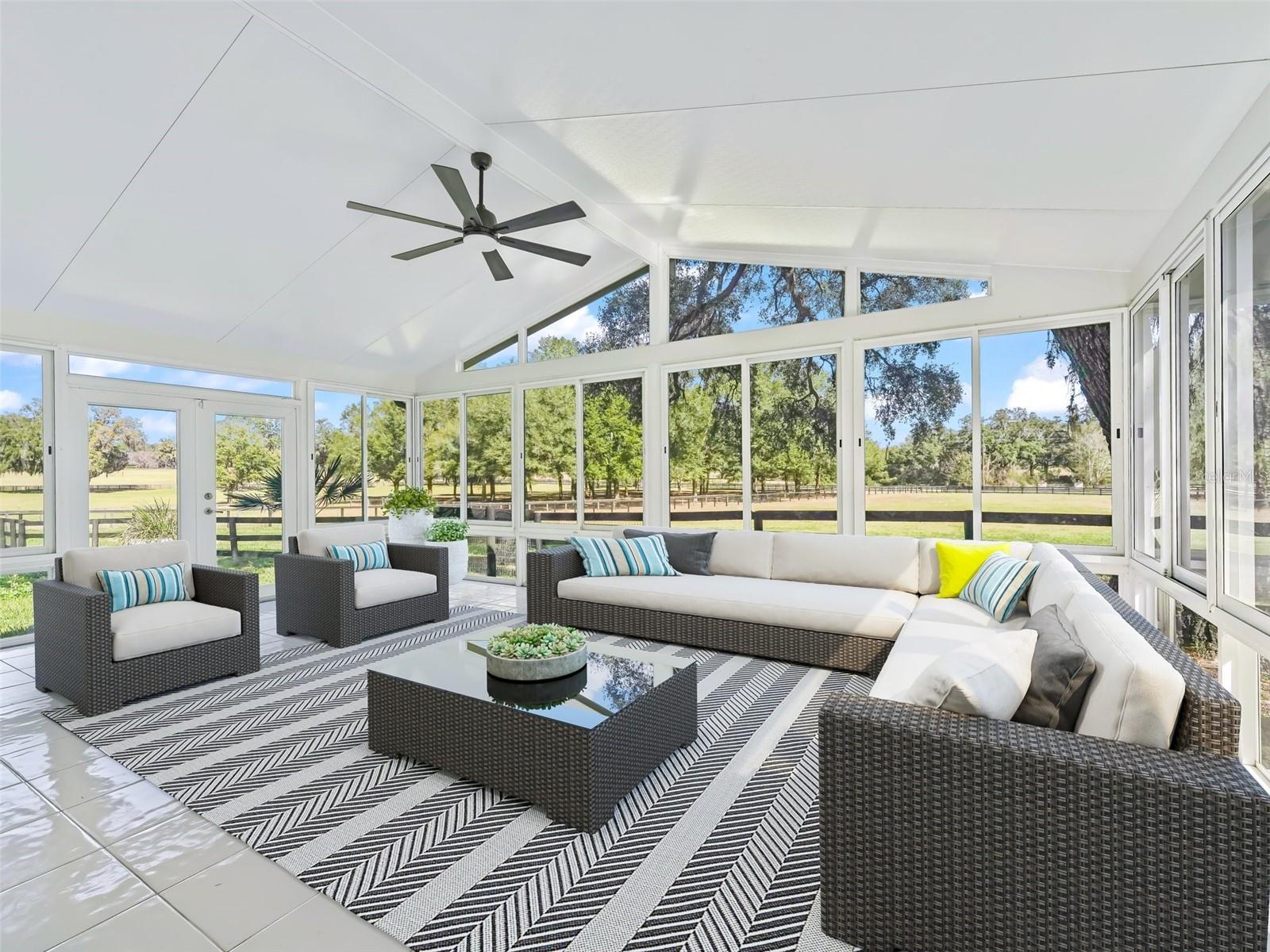 SMOKE HOLLOW FARM - Farm