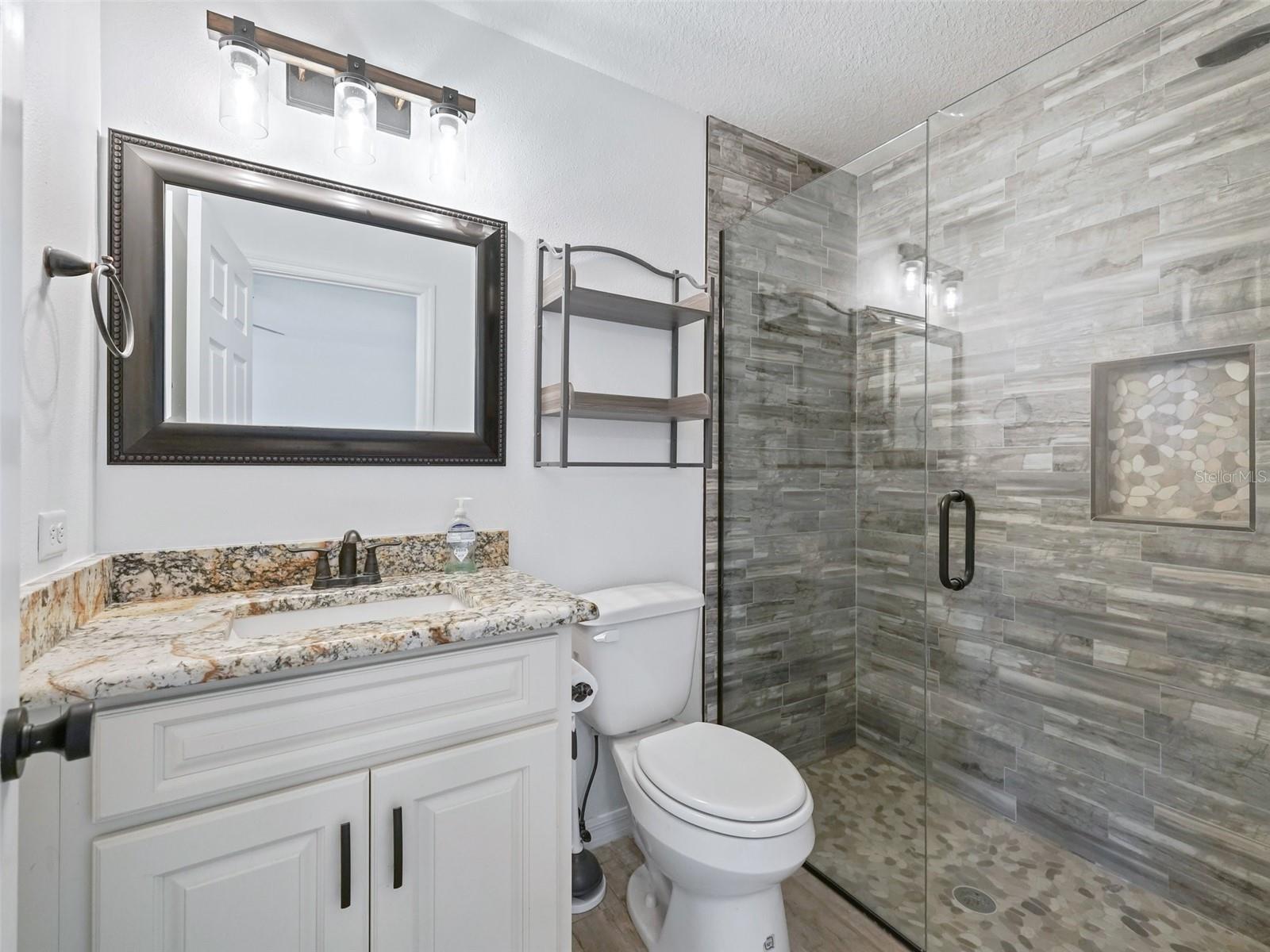 SMOKE HOLLOW FARM - Farm